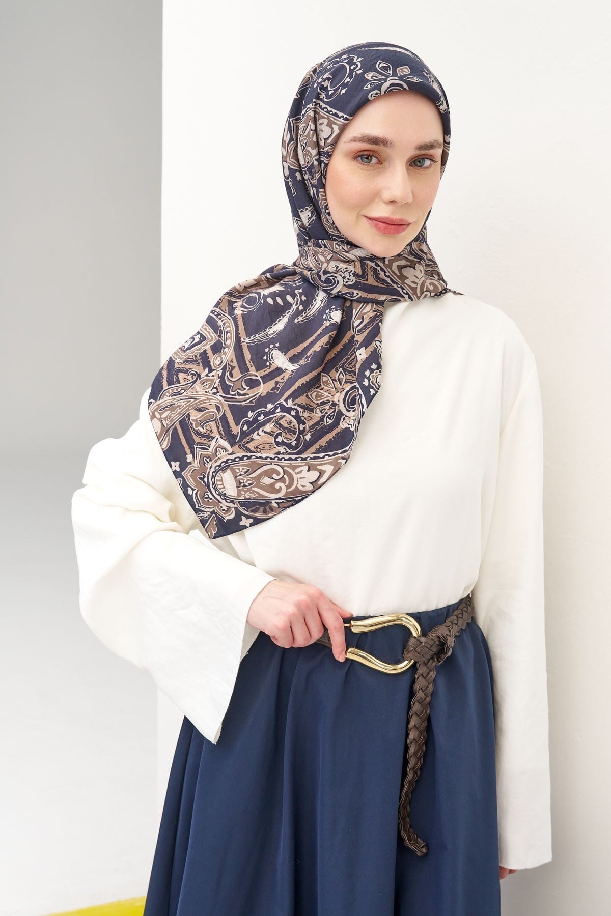 Velora Eşarp Şal Desen Açık Siyah 90x90