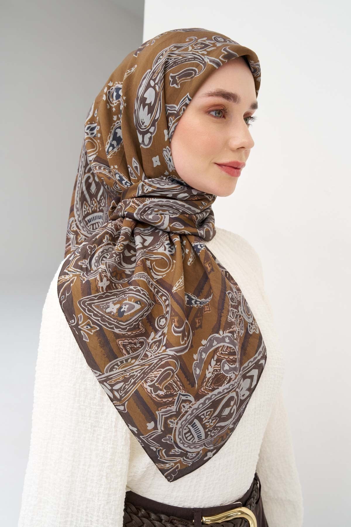 Velora Eşarp Şal Desen Kahverengi 90x90