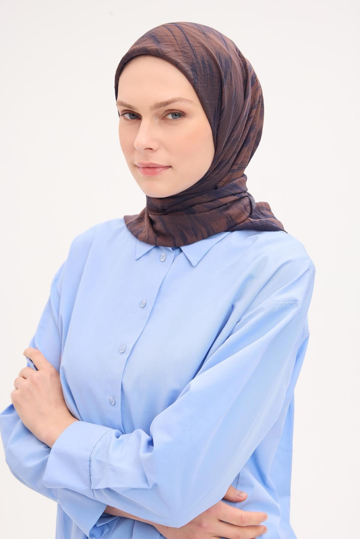 Velora Eşarp Sulu Boya Desen Koyu Lacivert 90X90