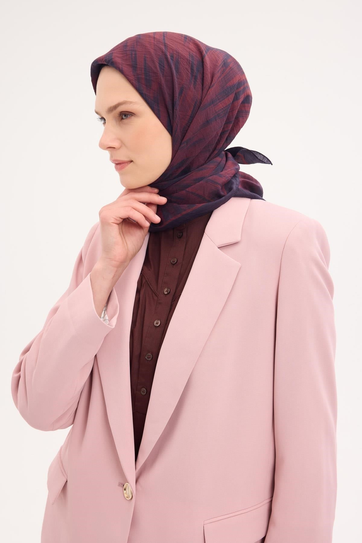 Velora Eşarp Sulu Boya Desen Koyu Mürdüm 90X90
