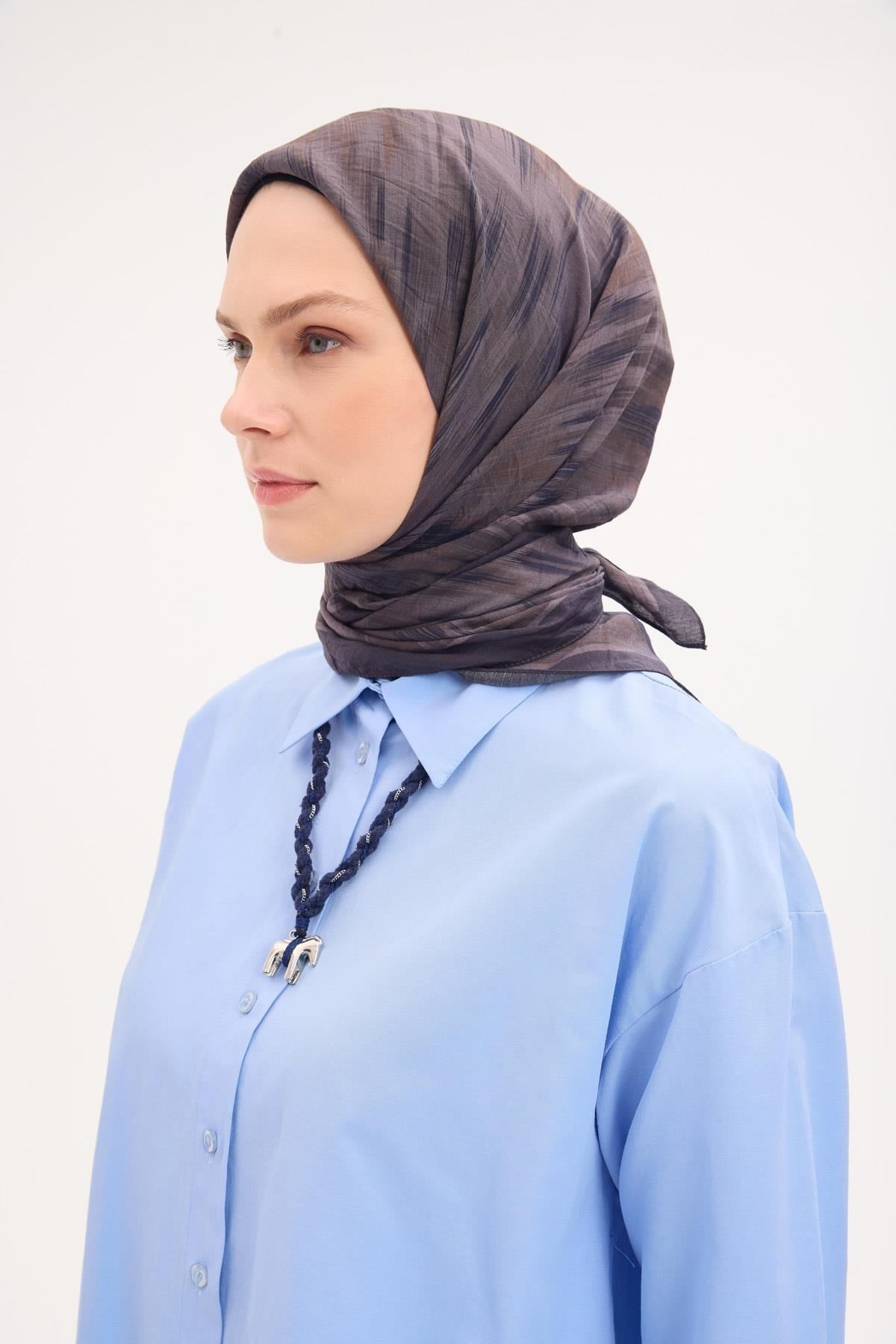 Velora Eşarp Sulu Boya Desen Koyu Vizon 90X90
