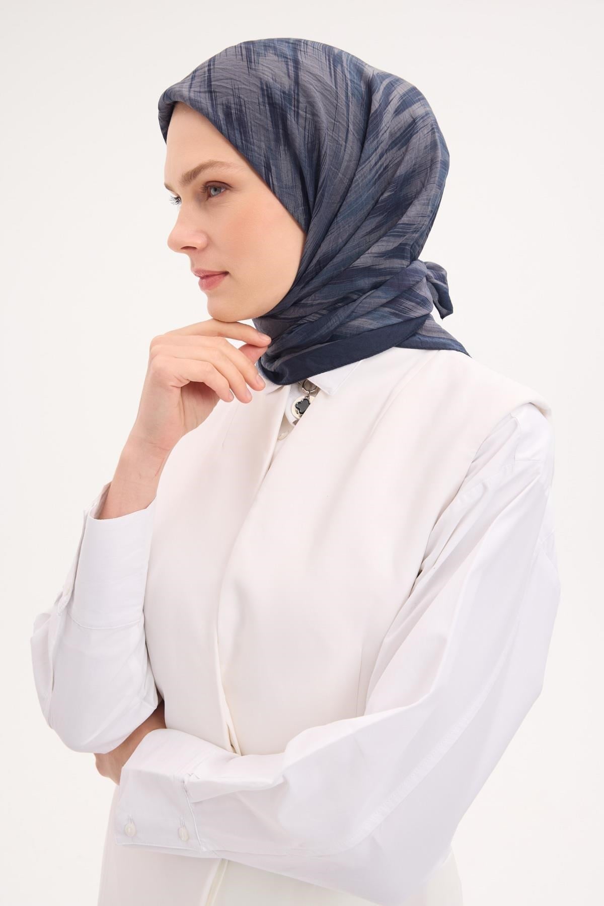 Velora Eşarp Sulu Boya Desen Petrol Yeşili 90X90