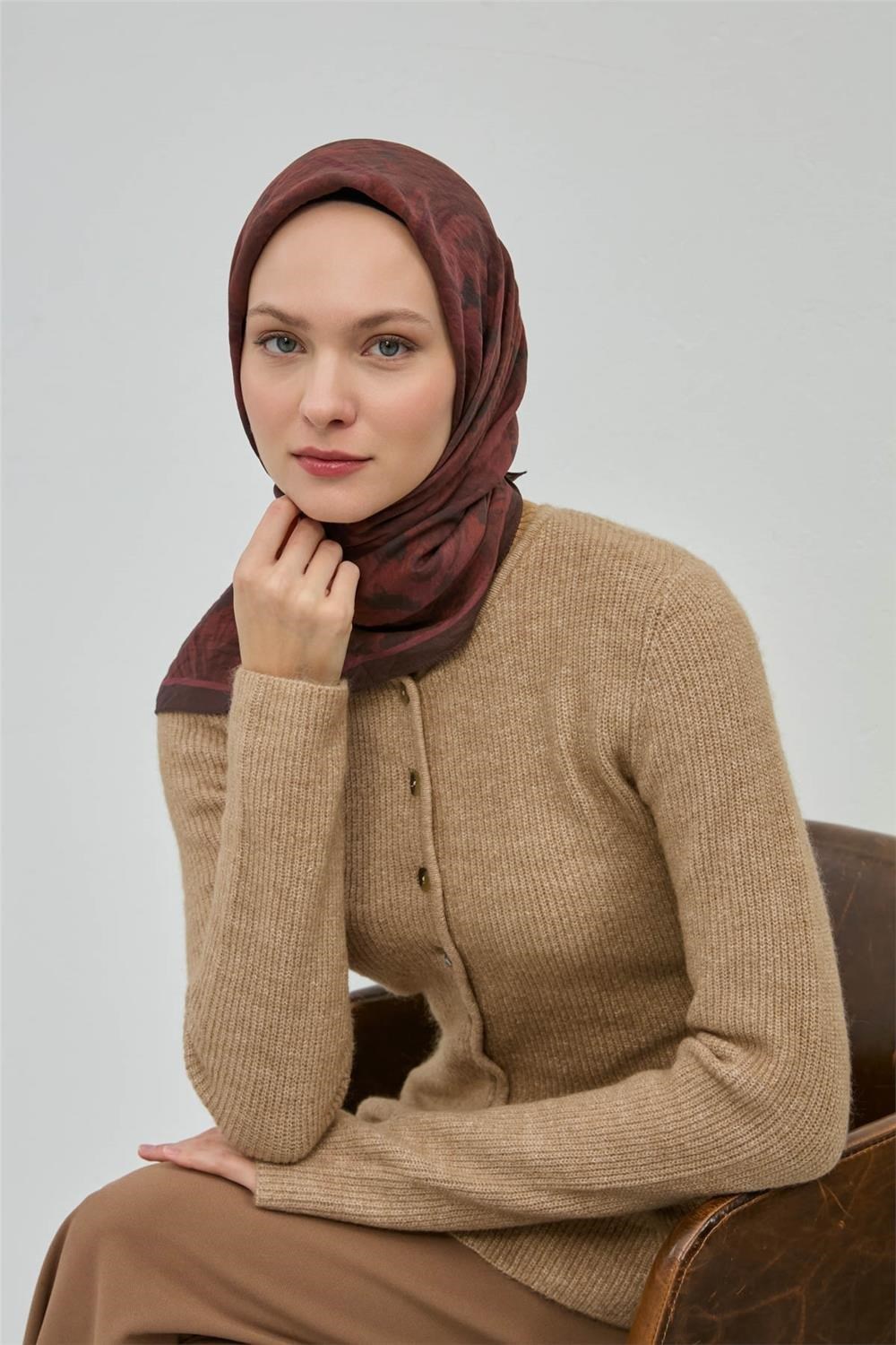Viskon Velora Eşarp Acı Kahve Desenli Tok Duruşlu Dört Mevsim 90x90