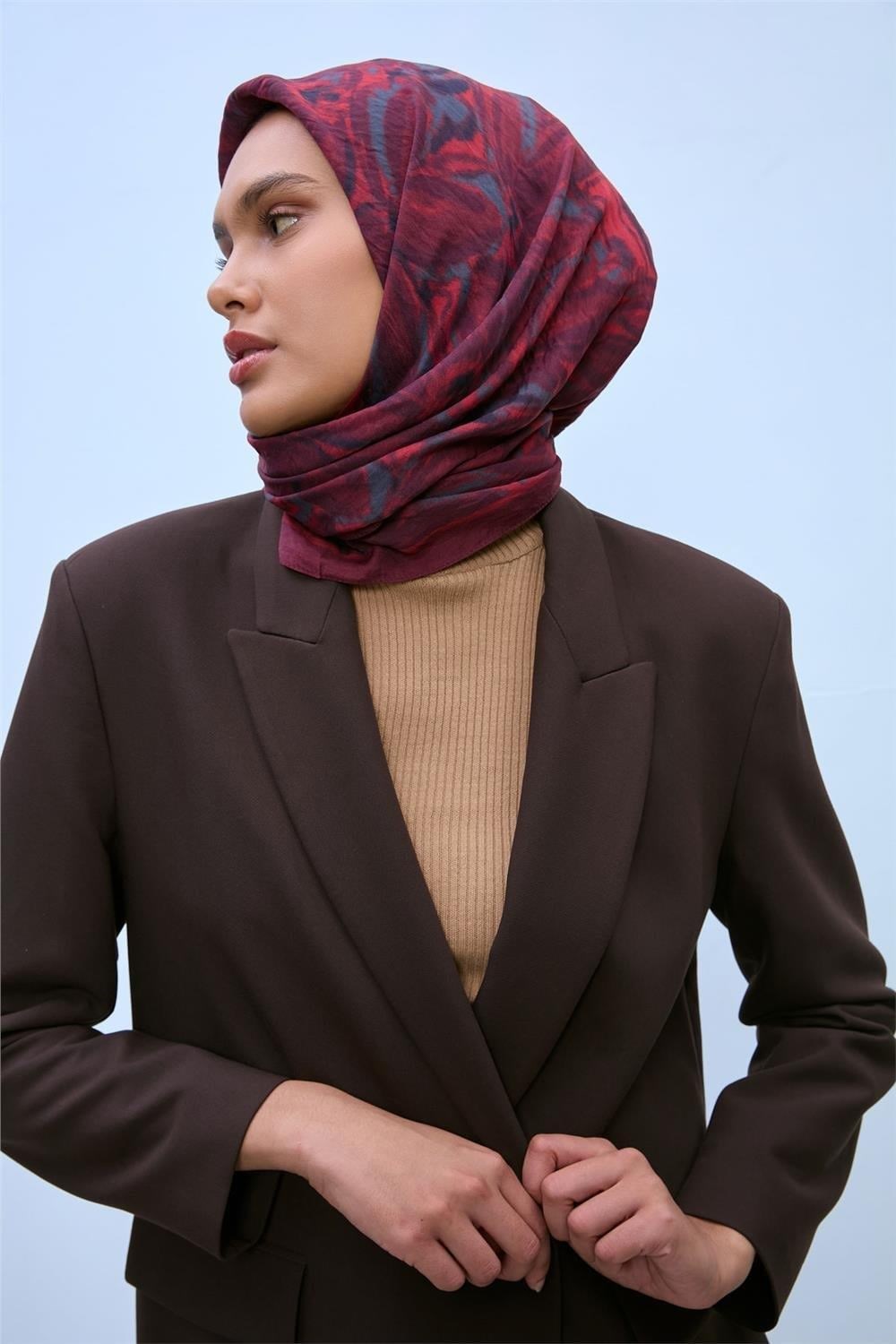 Viskon Velora Eşarp Bordo-Şarabi Tonlu Desenli Tok Duruşlu Kaymaz 90x90