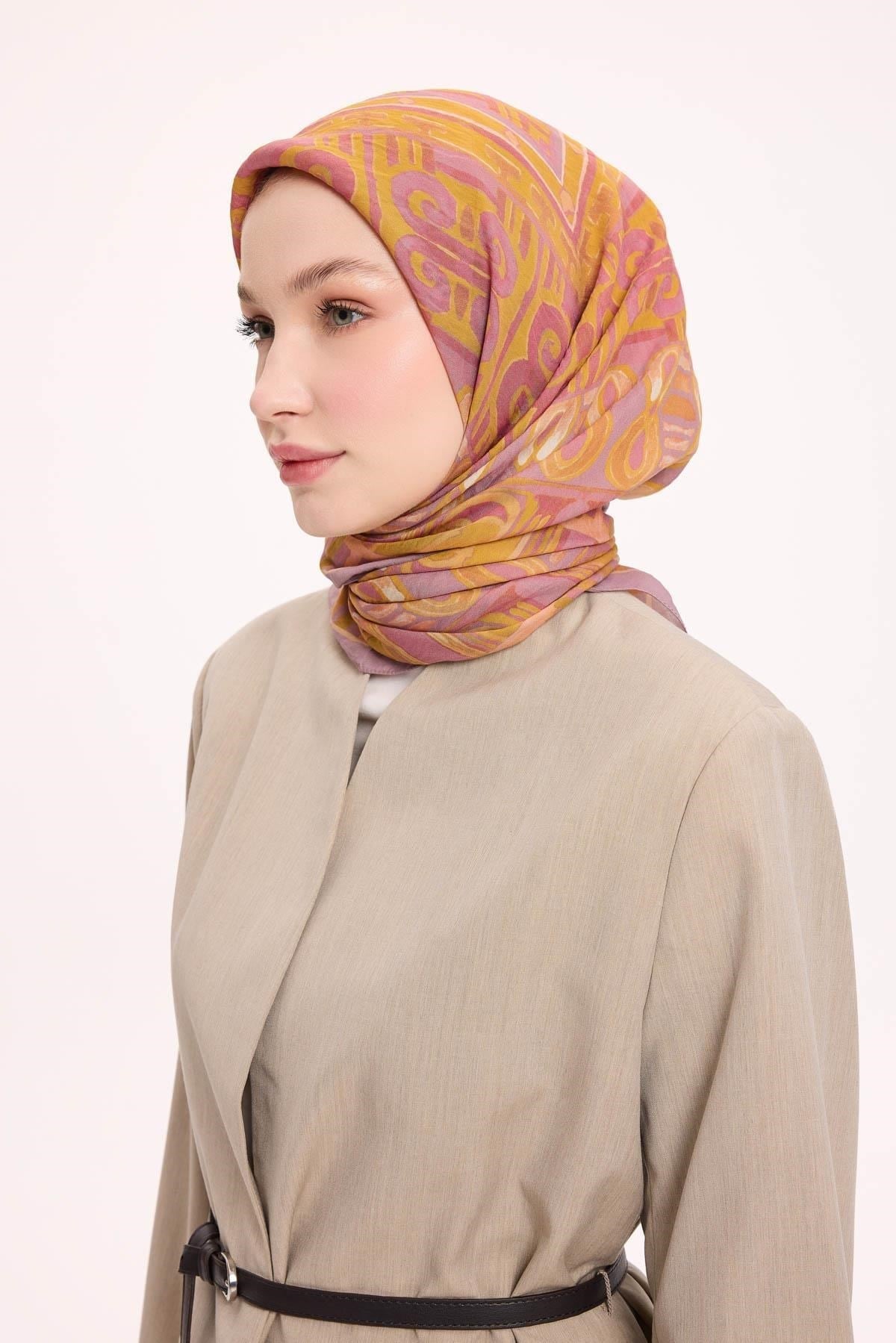Viskon Velora Eşarp Dört Mevsim Antik Motif Desen Pastel Lila 90X90