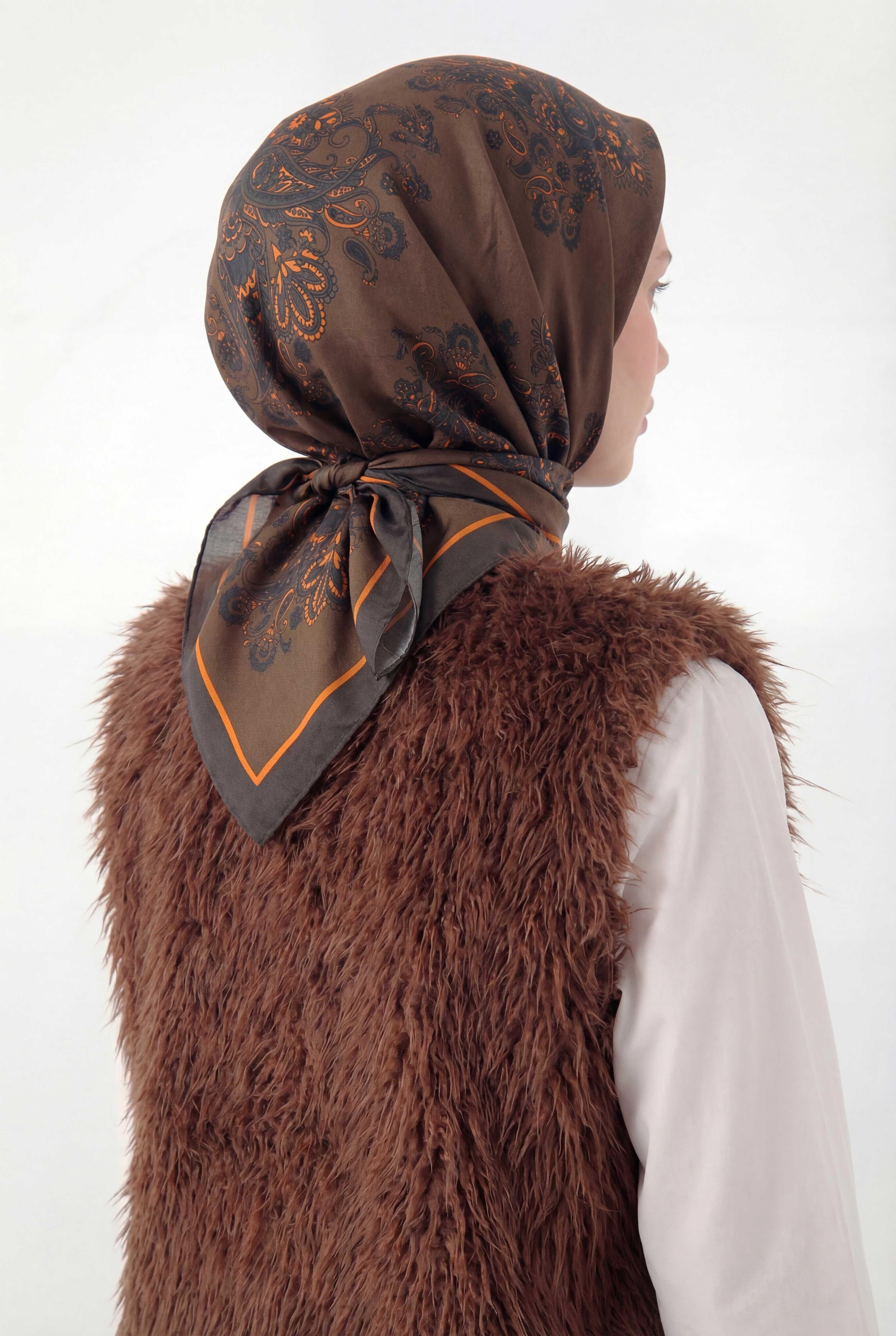 Viskon Velora Eşarp Dört Mevsim Barok Floral Desen Dumanlı Gri 90X90