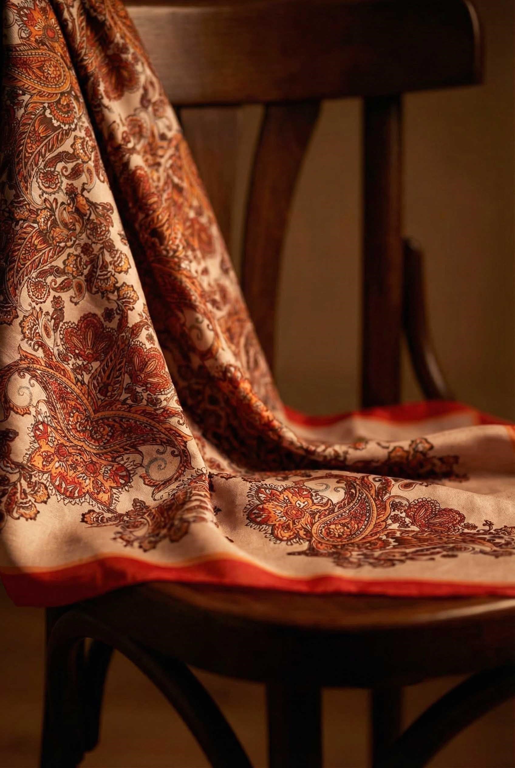 Viskon Velora Eşarp Dört Mevsim Barok Floral Desen Şeftali 90X90