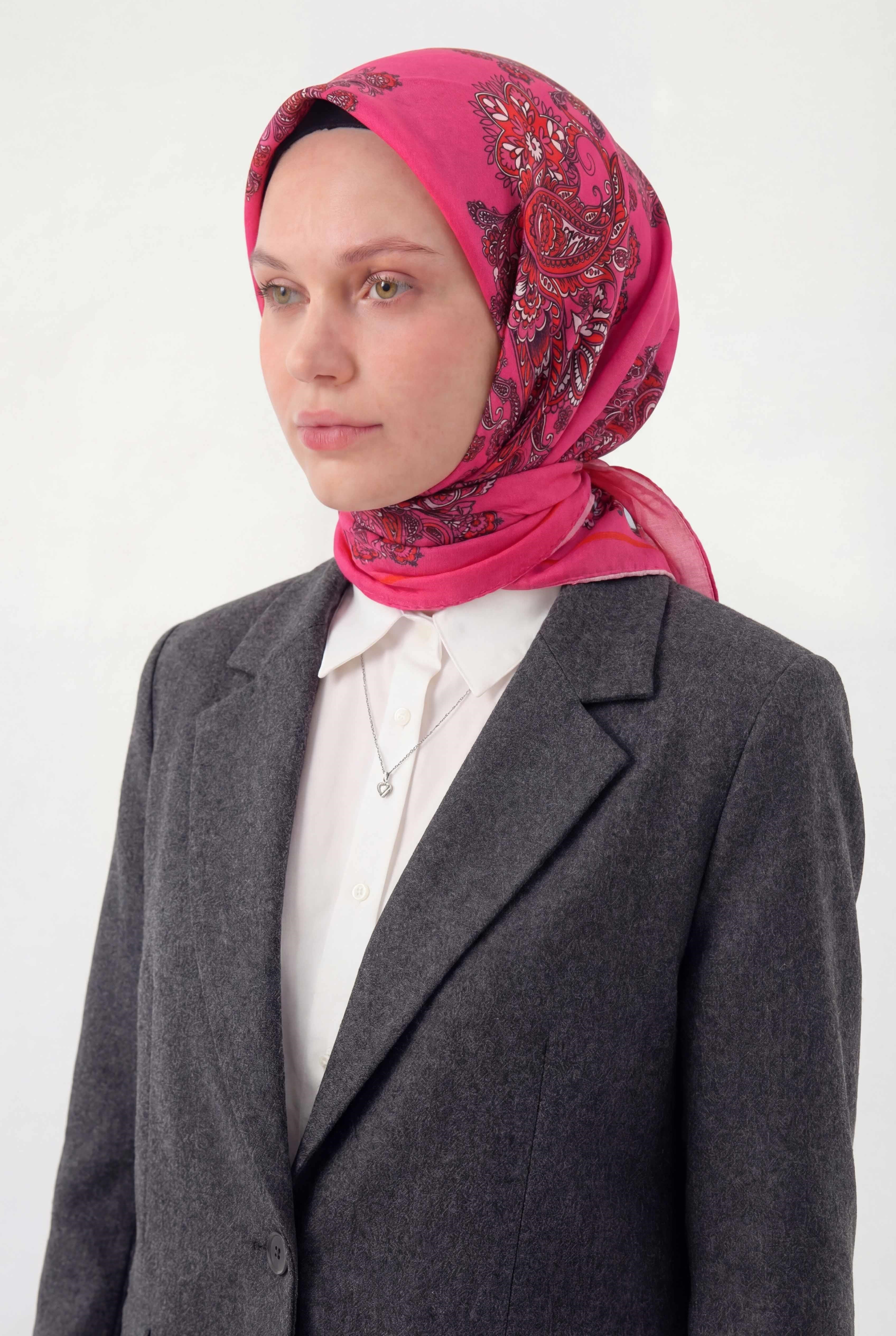 Viskon Velora Eşarp Dört Mevsim Barok Floral Desen Fosfor Pembe 90X90