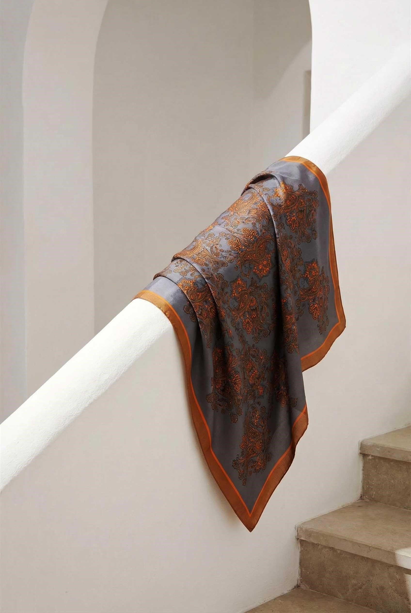 Viskon Velora Eşarp Dört Mevsim Barok Floral Desen Gri 90X90
