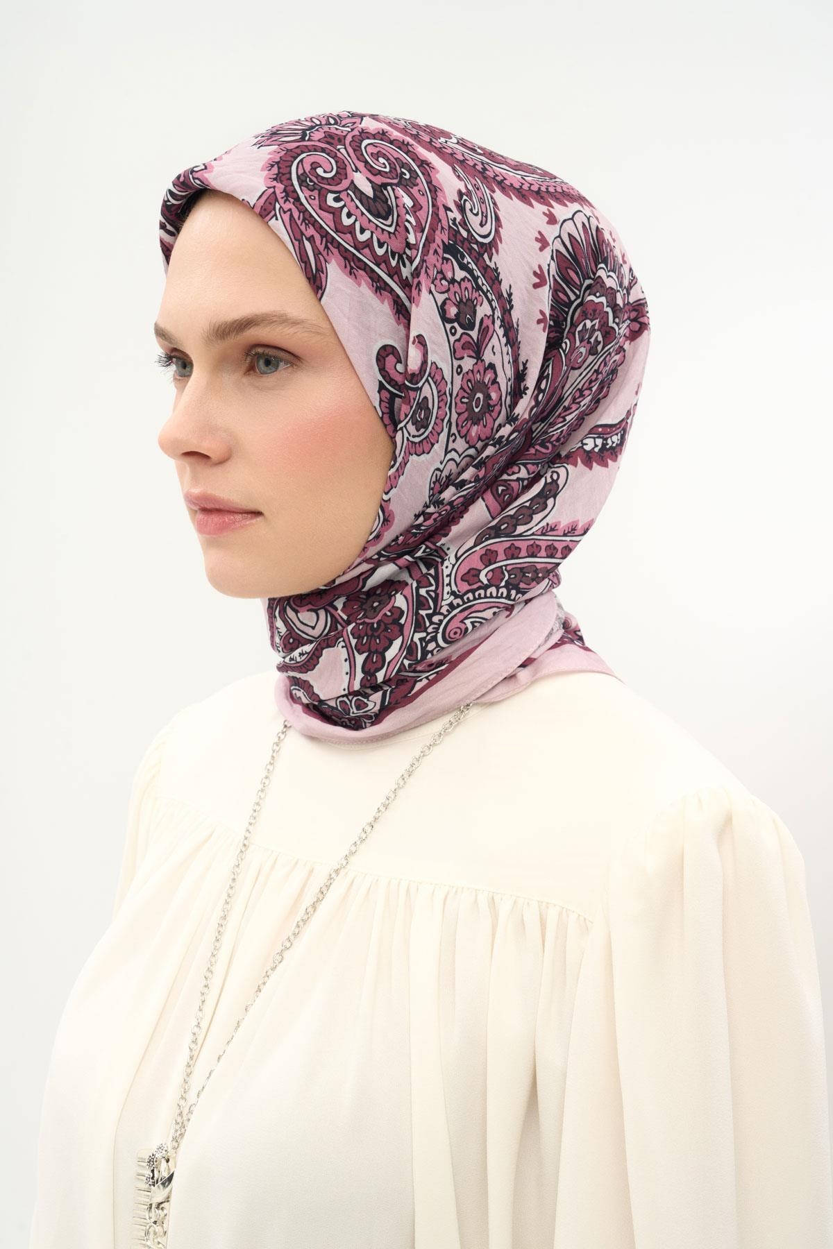 Viskon Velora Eşarp Dört Mevsim Etro Desen Toz Pembe 90X90