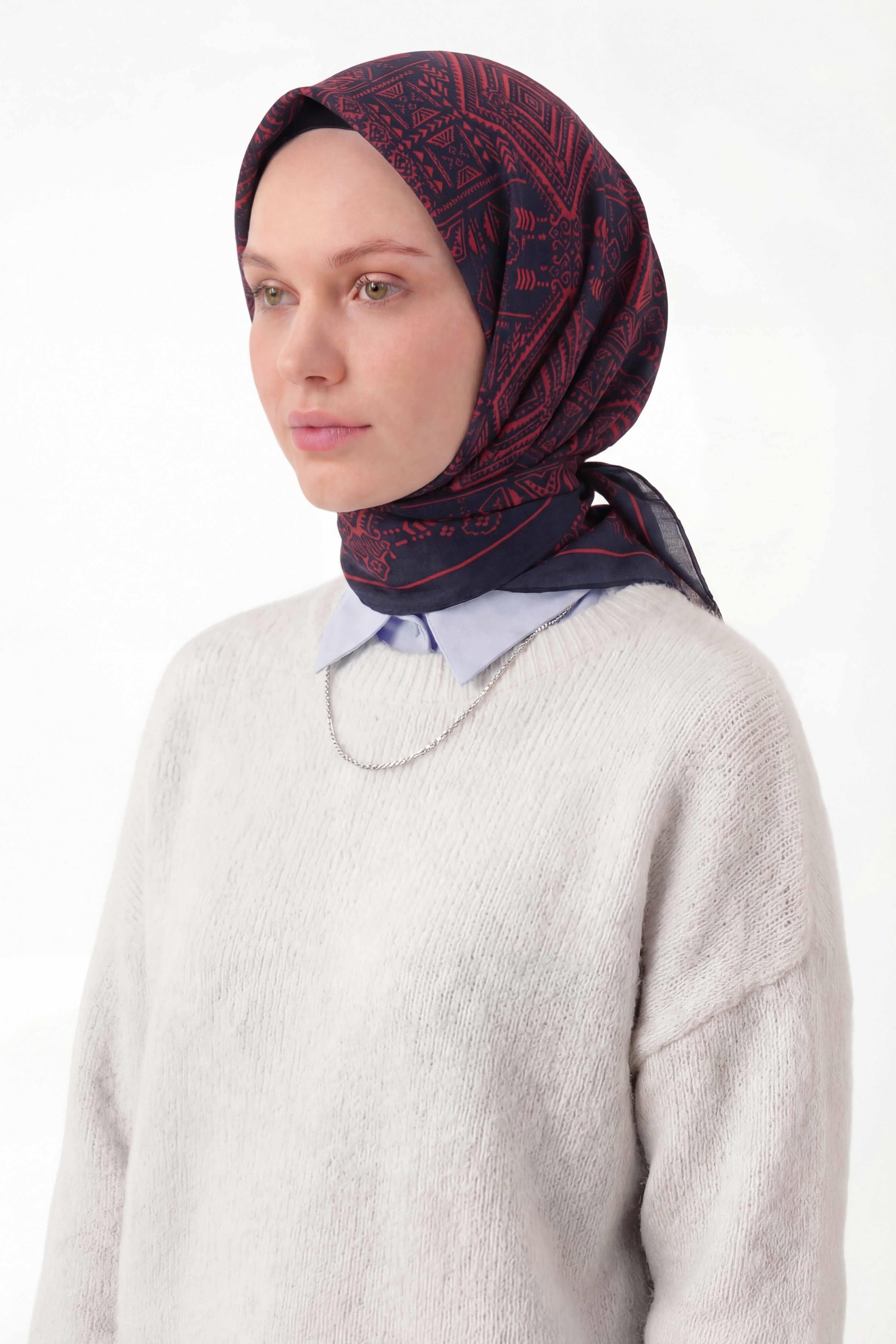 Viskon Velora Eşarp Dört Mevsim Kilim Desen Siyah 90X90