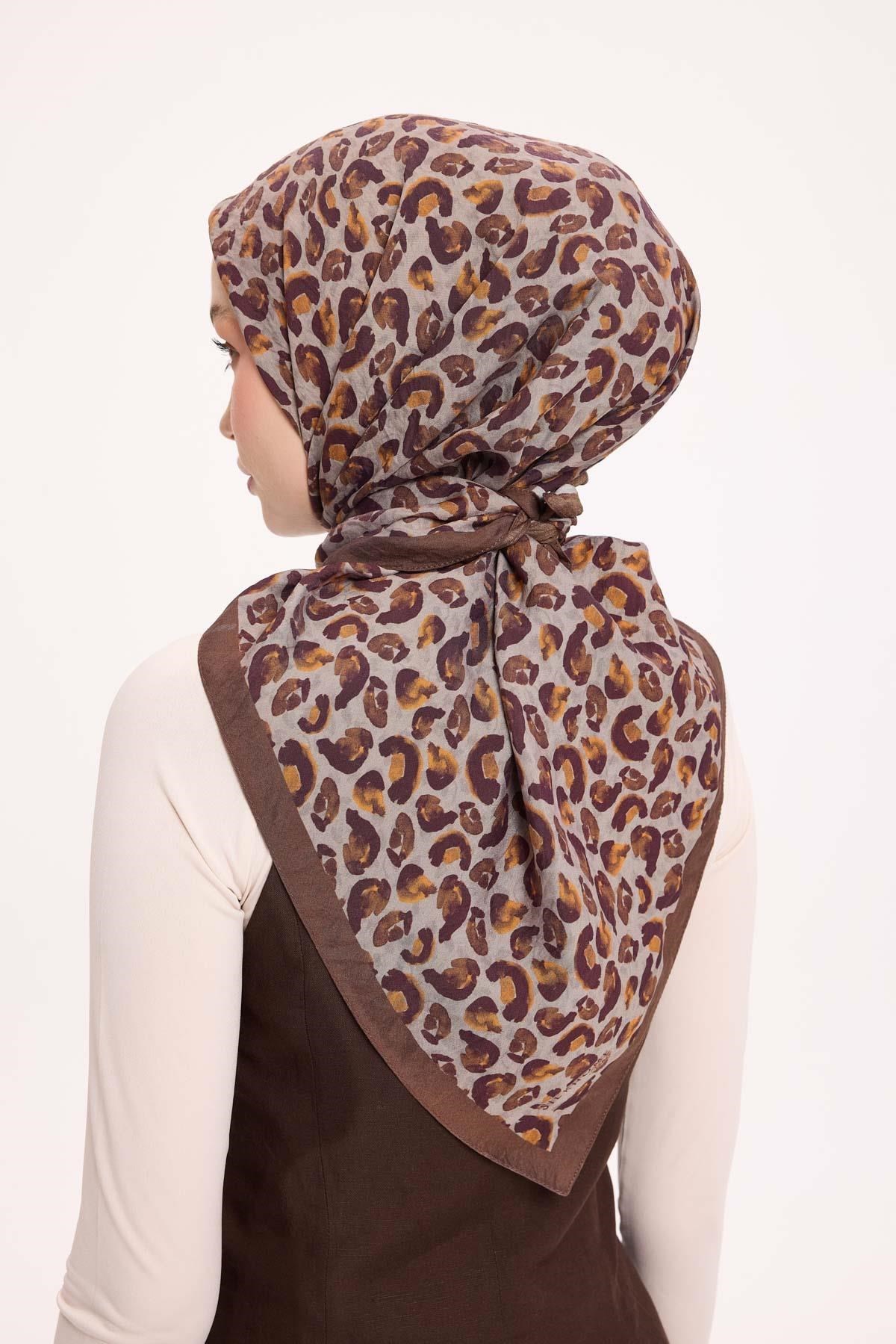 Viskon Velora Eşarp Dört Mevsim Leopar Desen Kahverengi 90X90