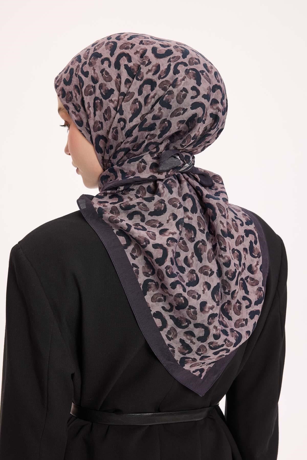 Viskon Velora Eşarp Dört Mevsim Leopar Desen Acı Kahve 90X90