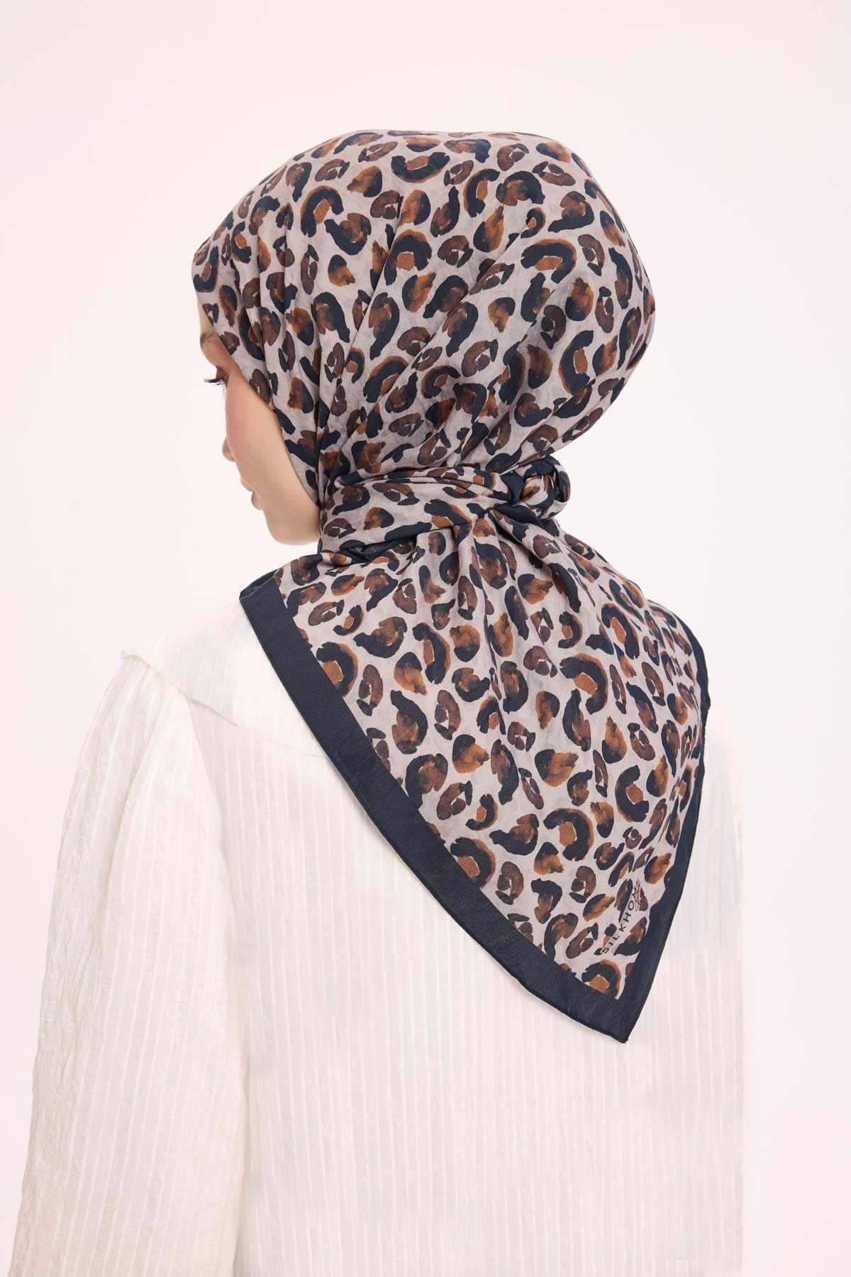 Viskon Velora Eşarp Dört Mevsim Leopar Desen Krem 90X90