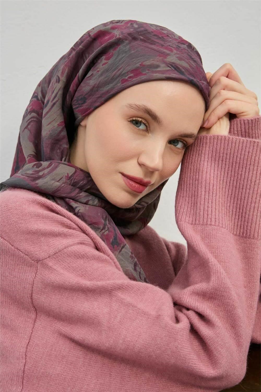 Viskon Velora Eşarp Füme Mürdüm Desenli Yumuşak Dokulu Tok Duruşlu 90x90