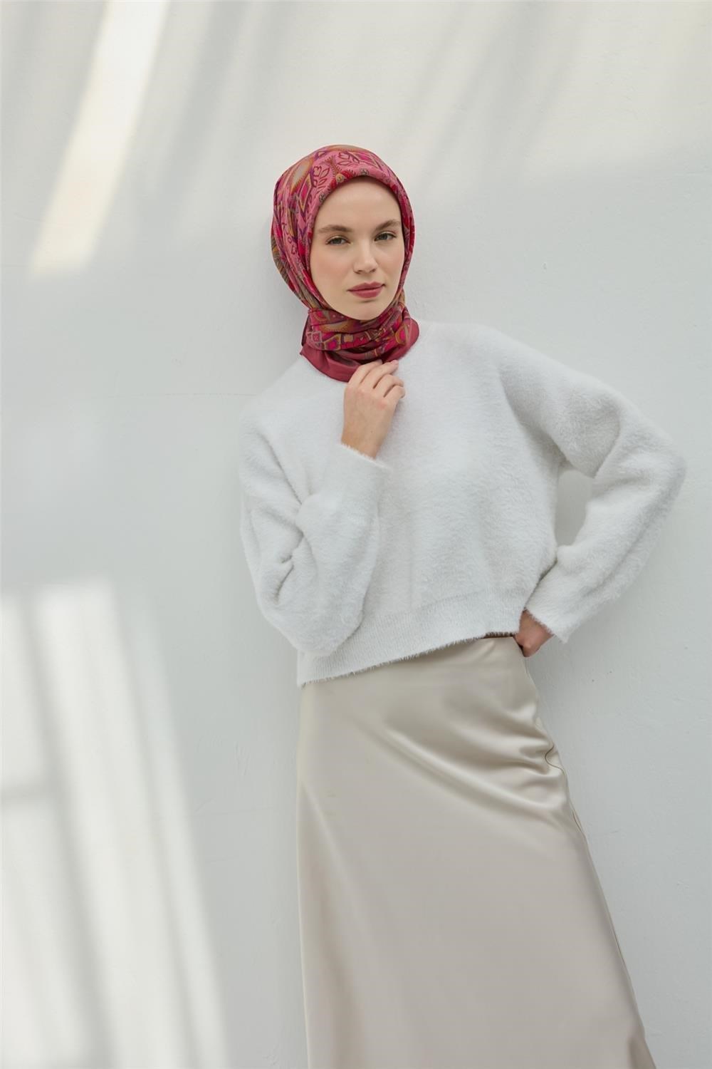 Viskon Velora Eşarp Gül Pembe Çok Renkli Desenli Tok Duruşlu 90x90
