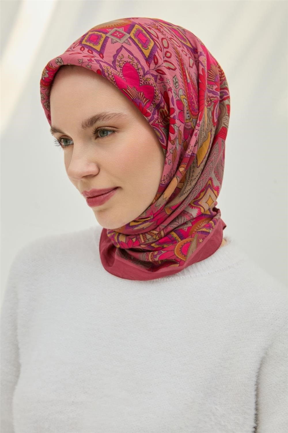 Viskon Velora Eşarp Gül Pembe Çok Renkli Desenli Tok Duruşlu 90x90