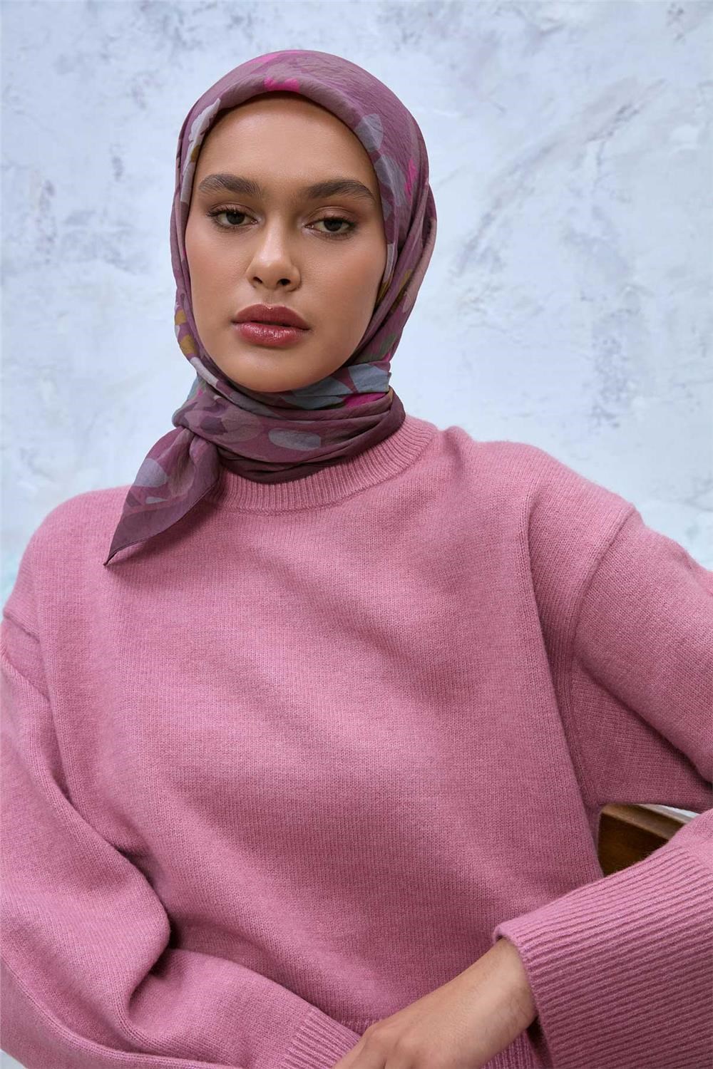 Viskon Velora Eşarp Kahve Bordo-Gül Kurusu Desenli Kaymaz Dokulu Tok Duruşlu 90x90