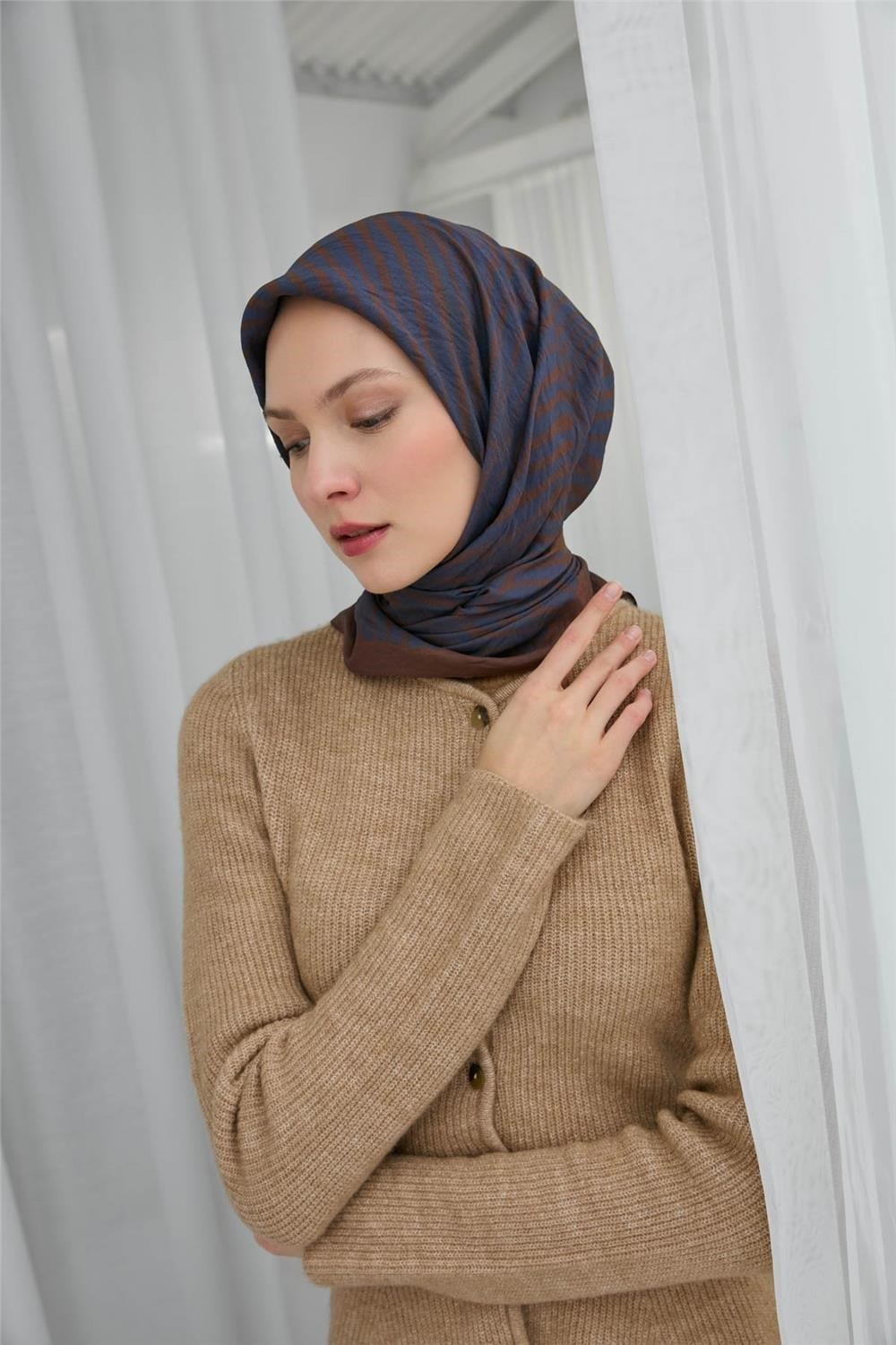 Viskon Velora Eşarp Kahverengi Indigo Dokulu Dört Mevsim 90x90
