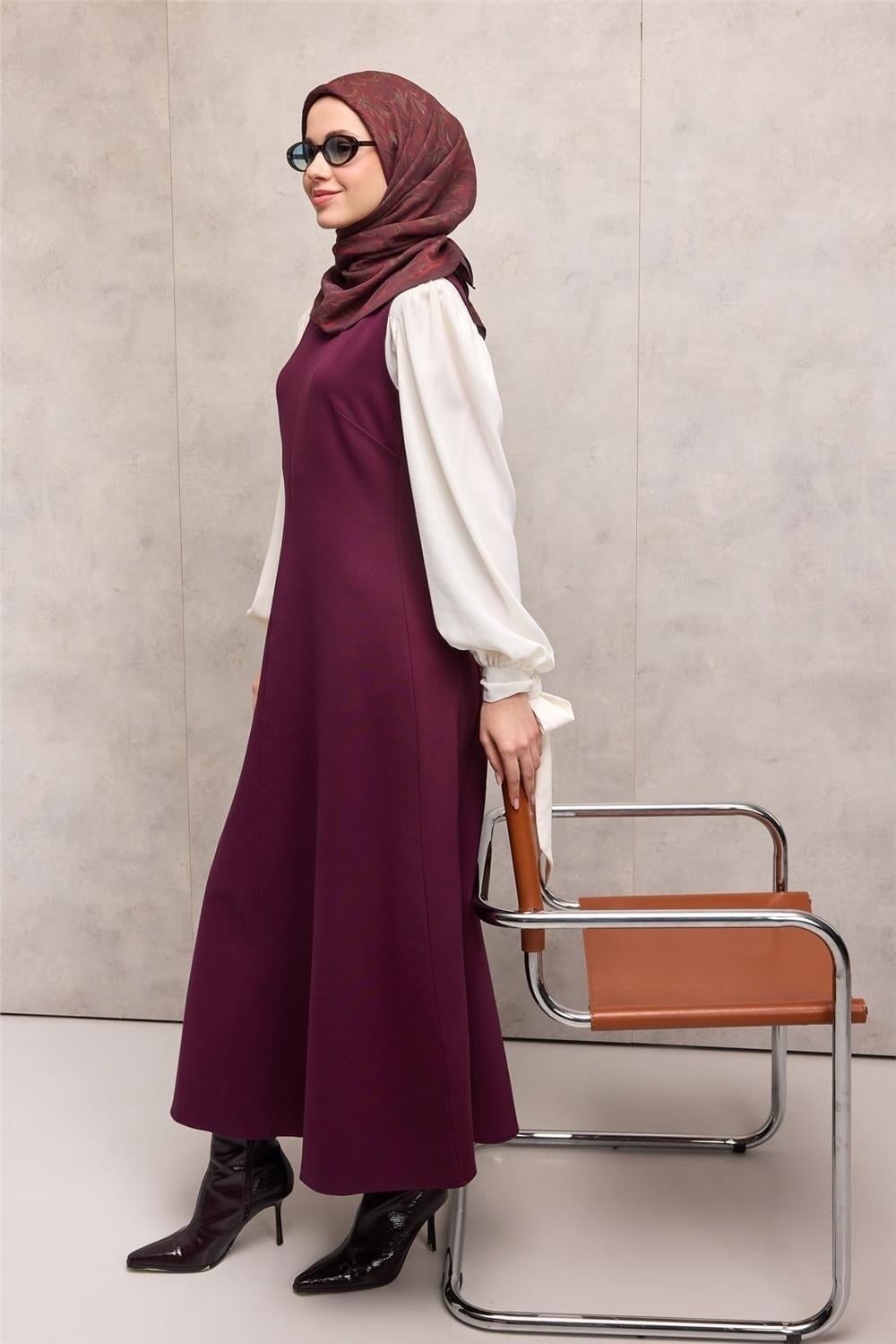 Viskon Velora Eşarp Koyu Mürdüm Tonlu Barok Floral Desenli Tok Duruşlu 90x90