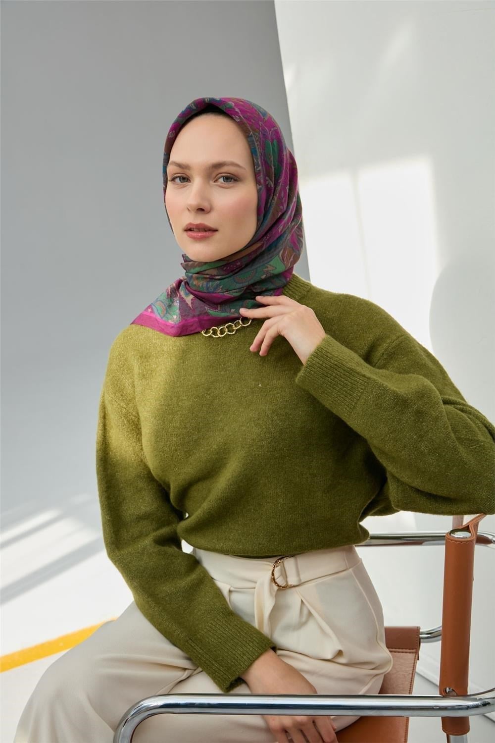 Viskon Velora Eşarp Violet Desenli Tok Duruşlu Dört Mevsim 90x90