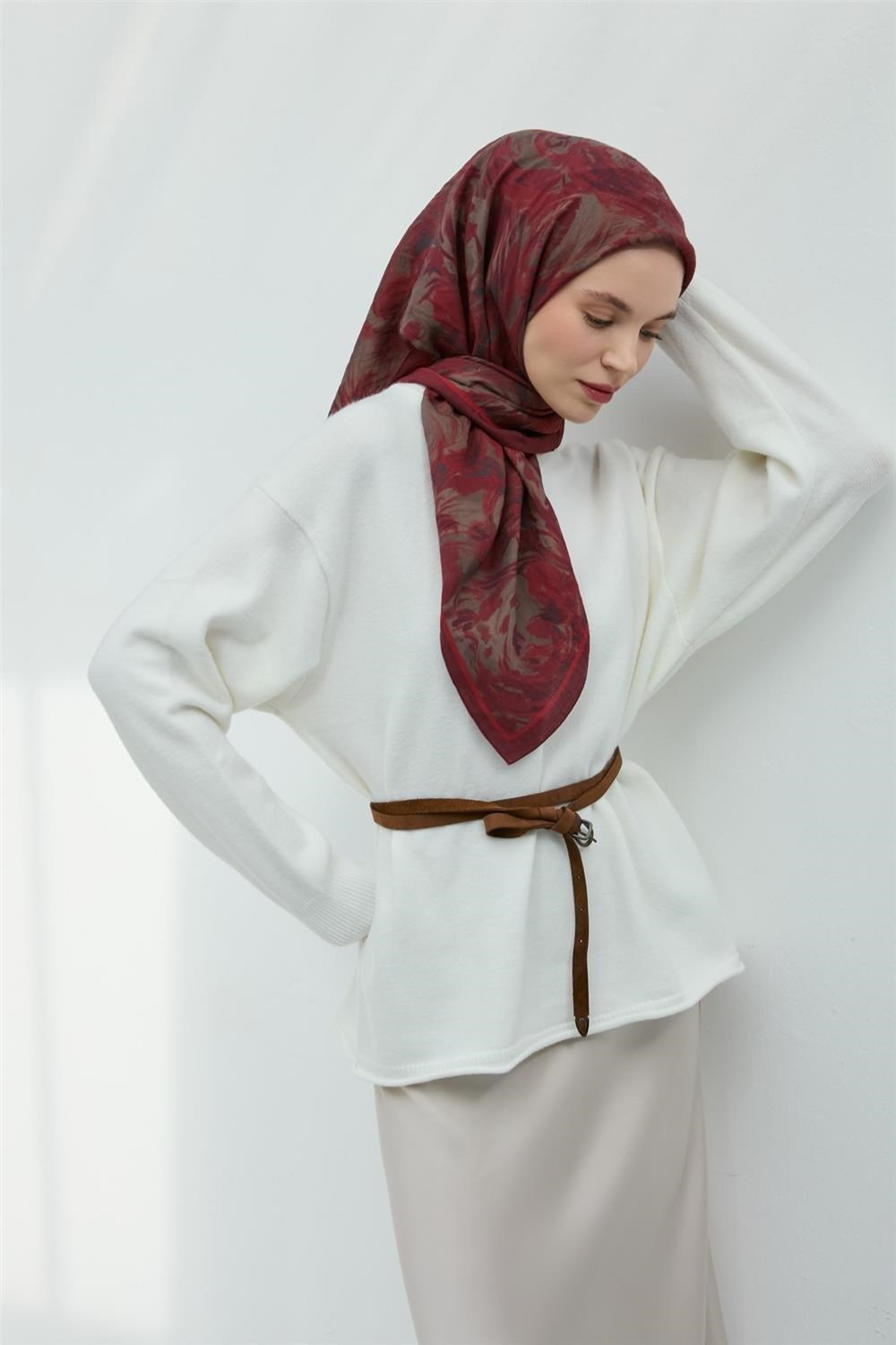 Viskon Velora Eşarp Vişne Çürüğü Bordo Gri Hafif Dökümlü 90x90