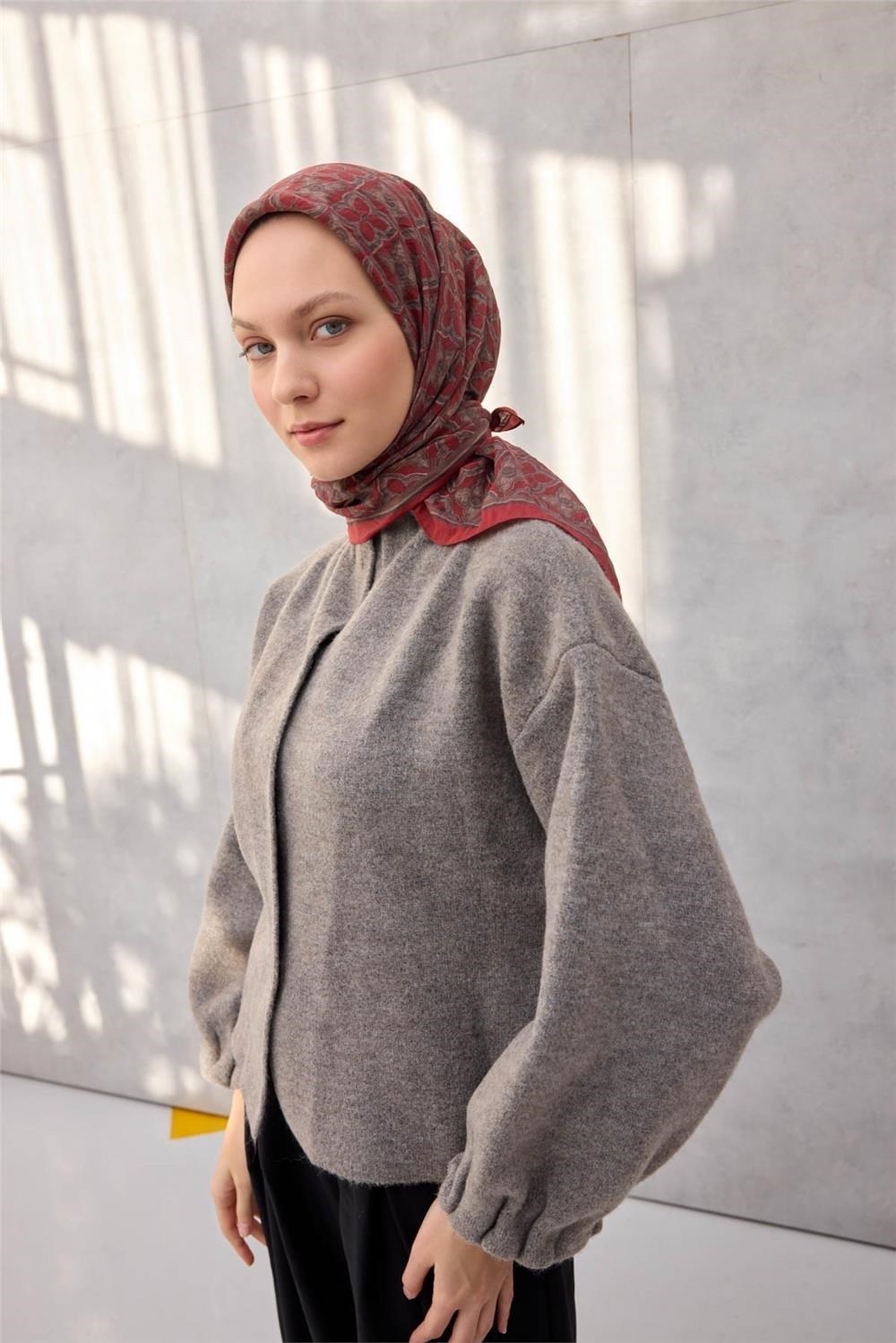 Viskon Velora Eşarp Yonca Desenli Vişne Rengi Tok Duruşlu Dört Mevsim 90x90