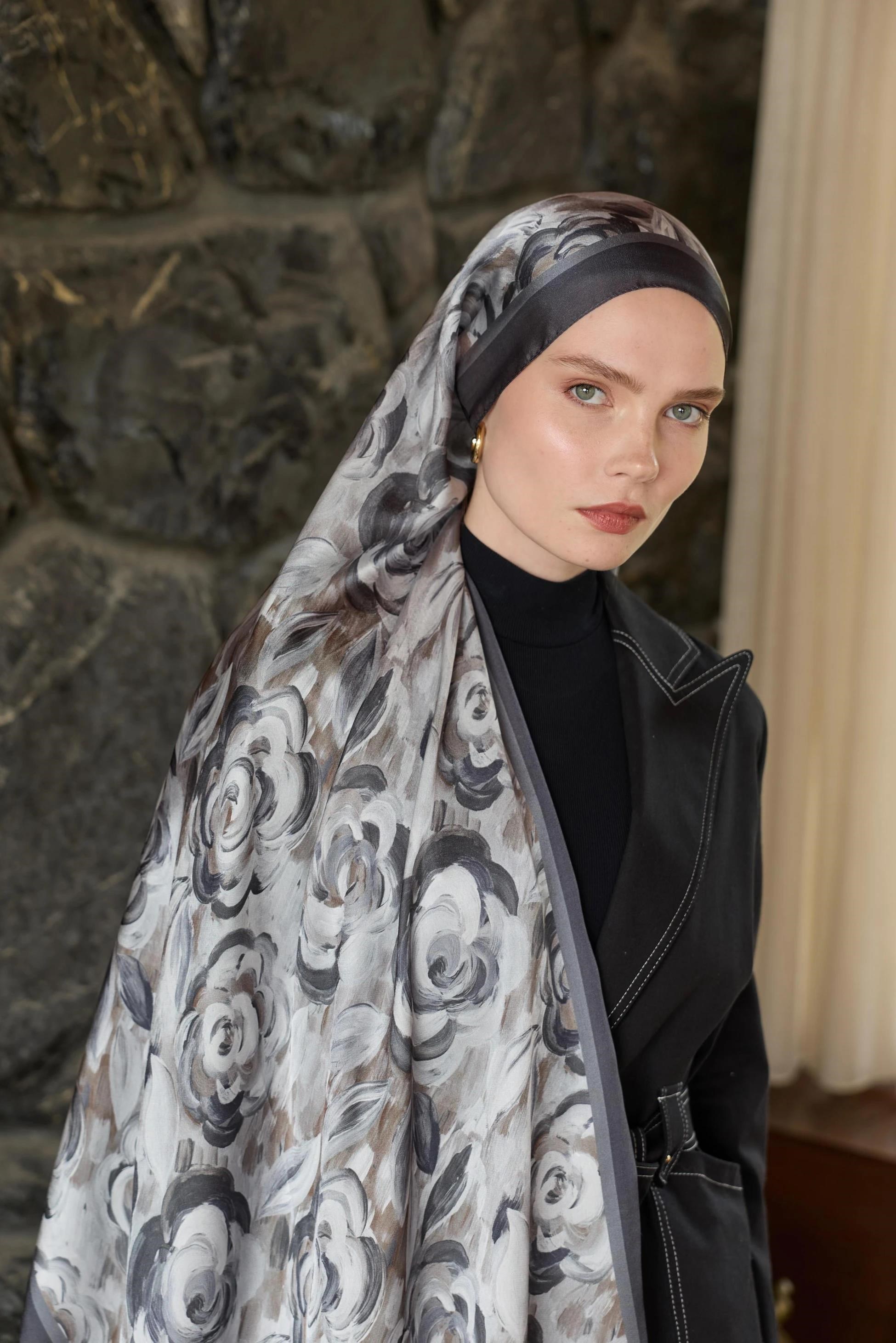 Winter Bloom Hint İpek Şal 5014