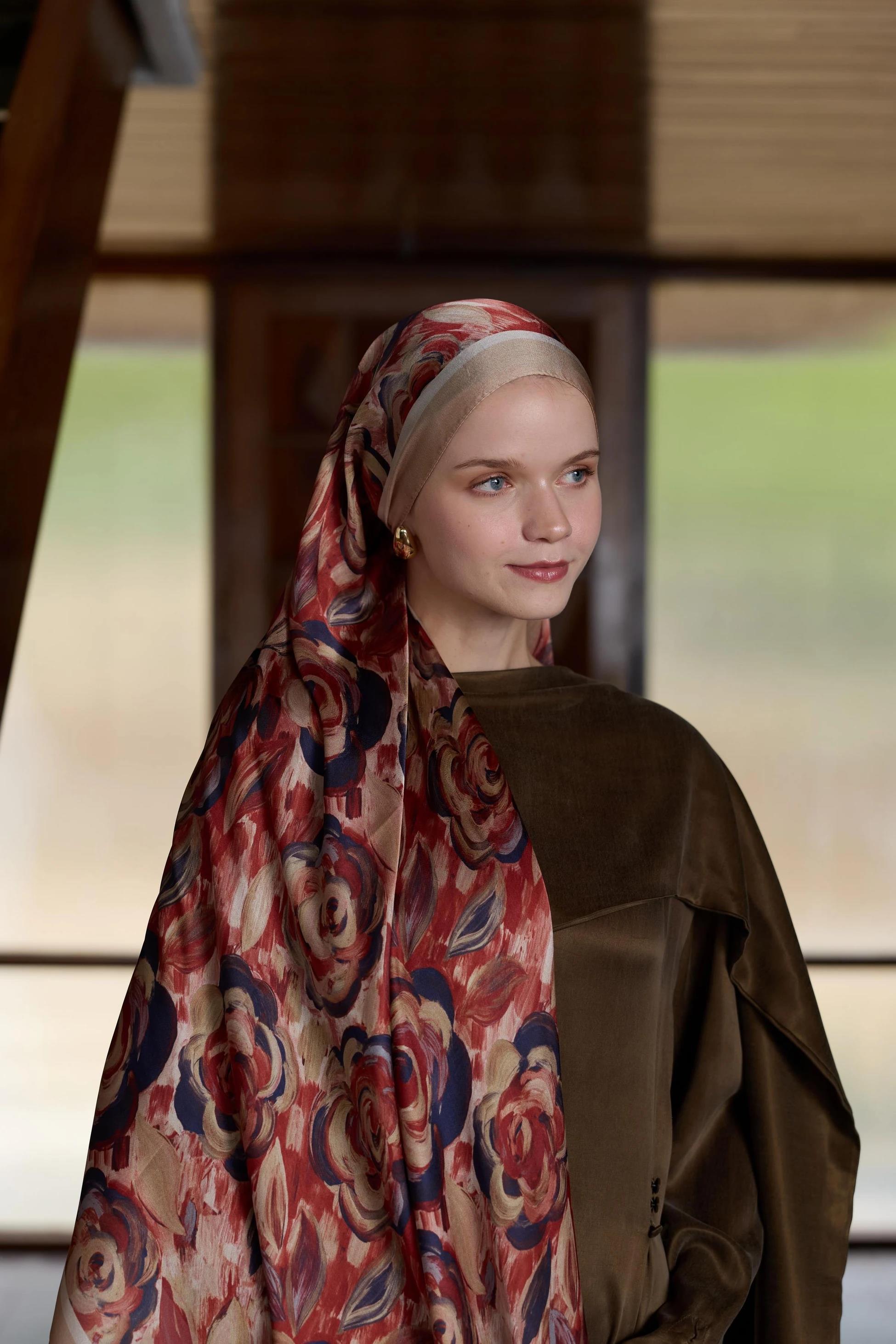 Winter Bloom Hint İpek Şal 5014