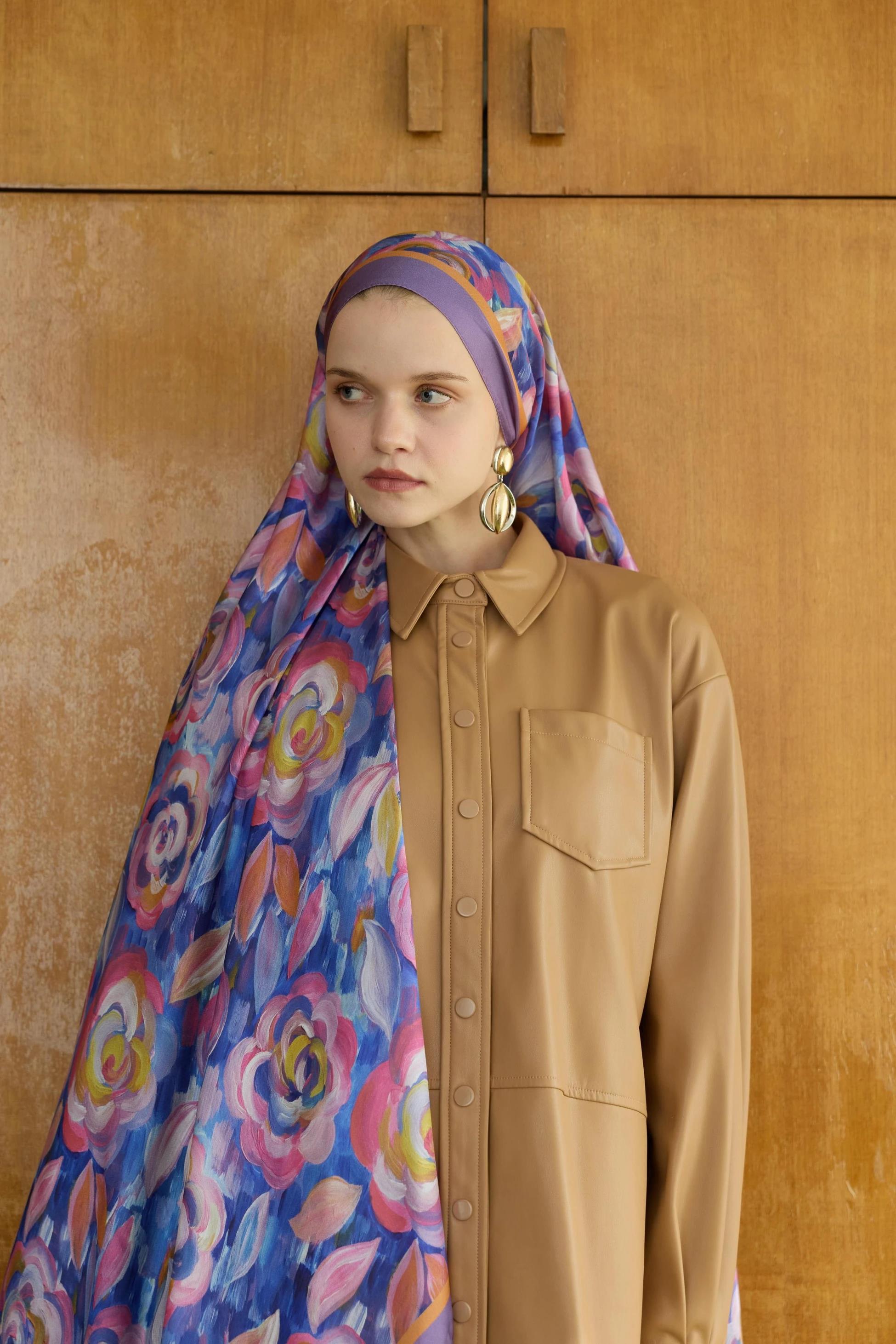 Winter Bloom Hint İpek Şal 5014