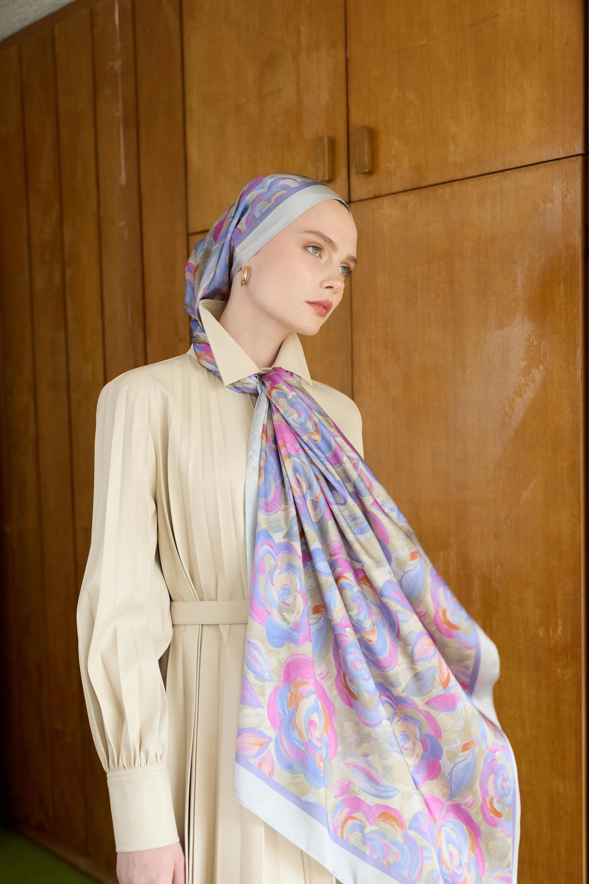 Winter Bloom Hint İpek Şal 5014