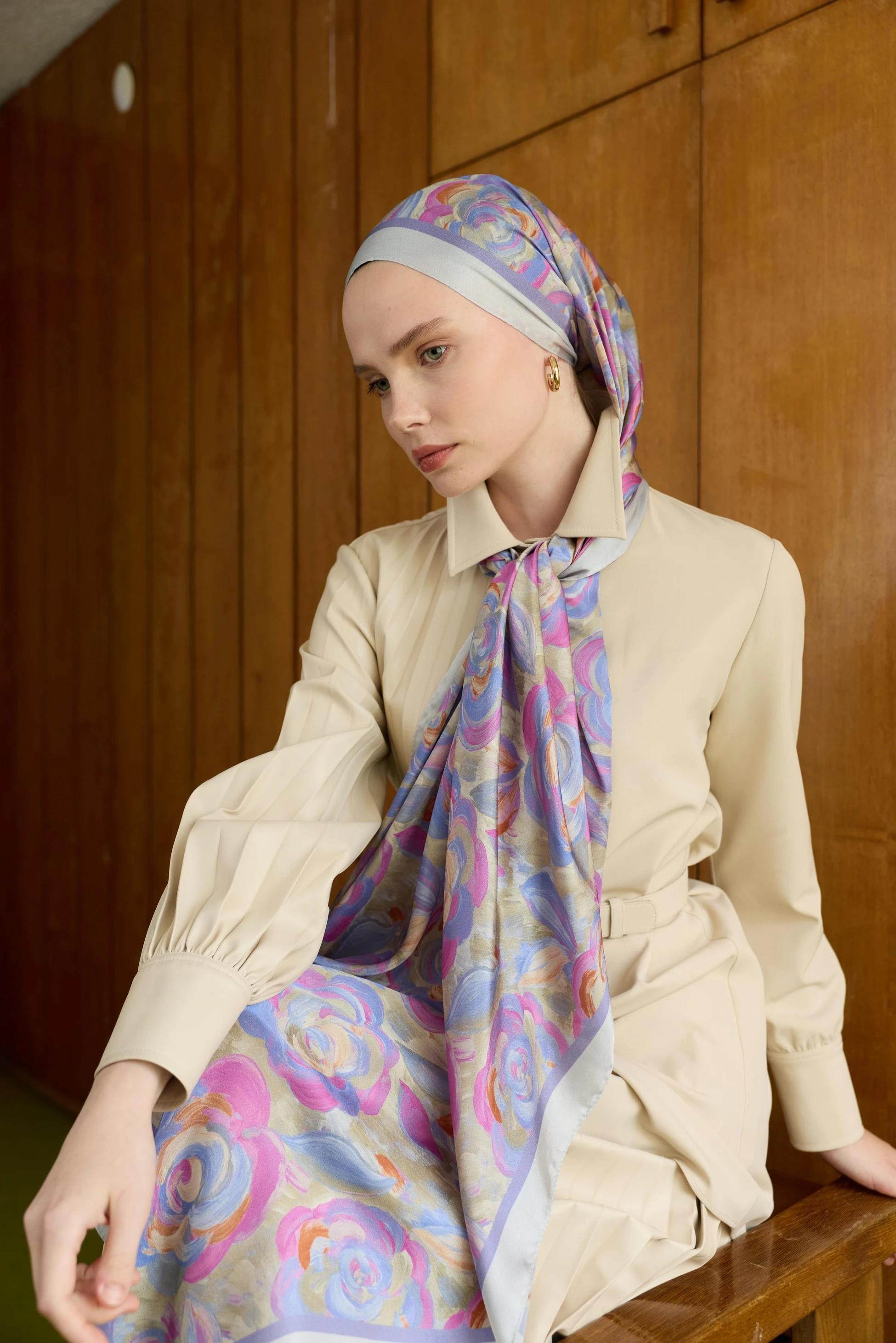 Winter Bloom Hint İpek Şal 5014