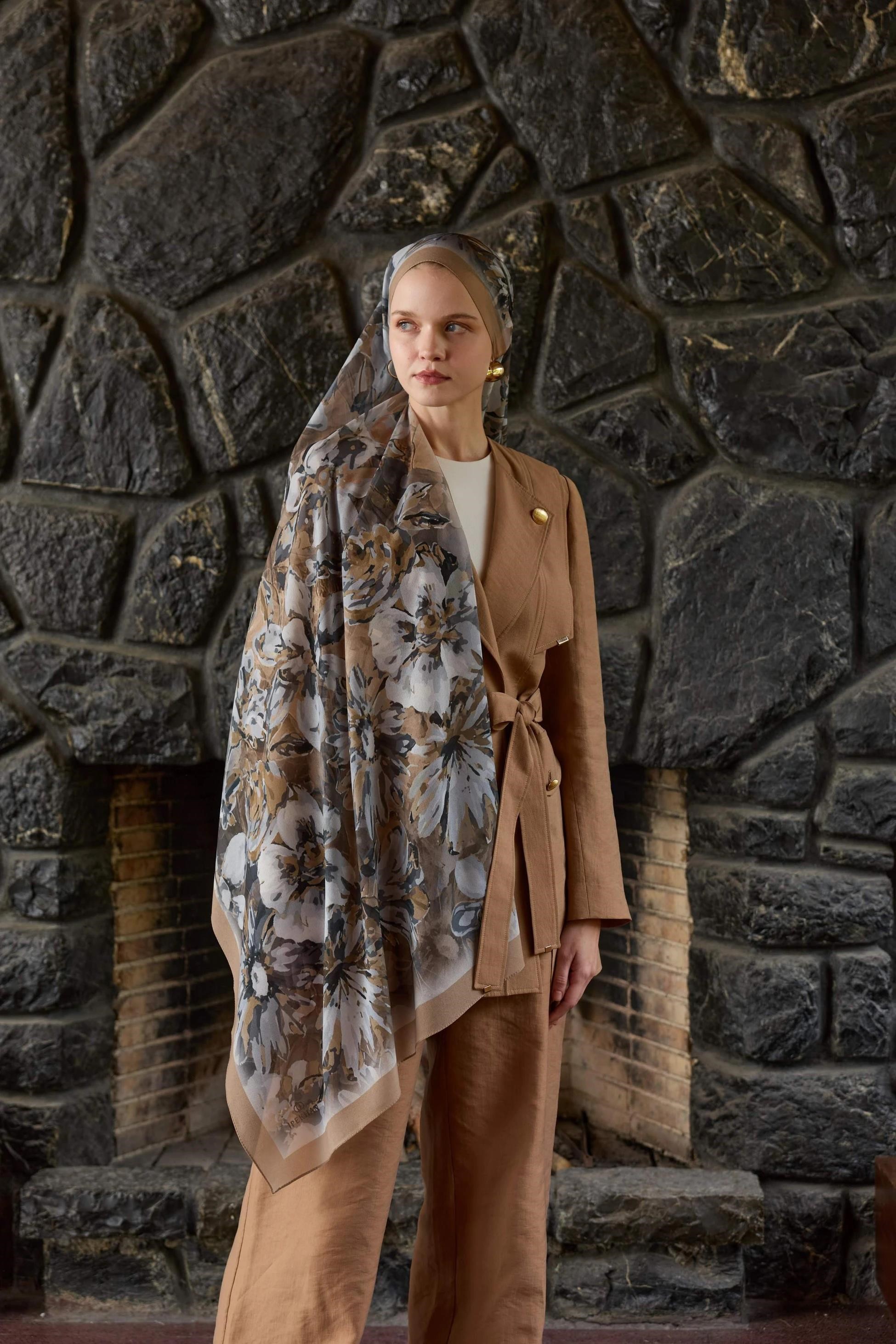 Winter Bloom Qupra Şal 30001