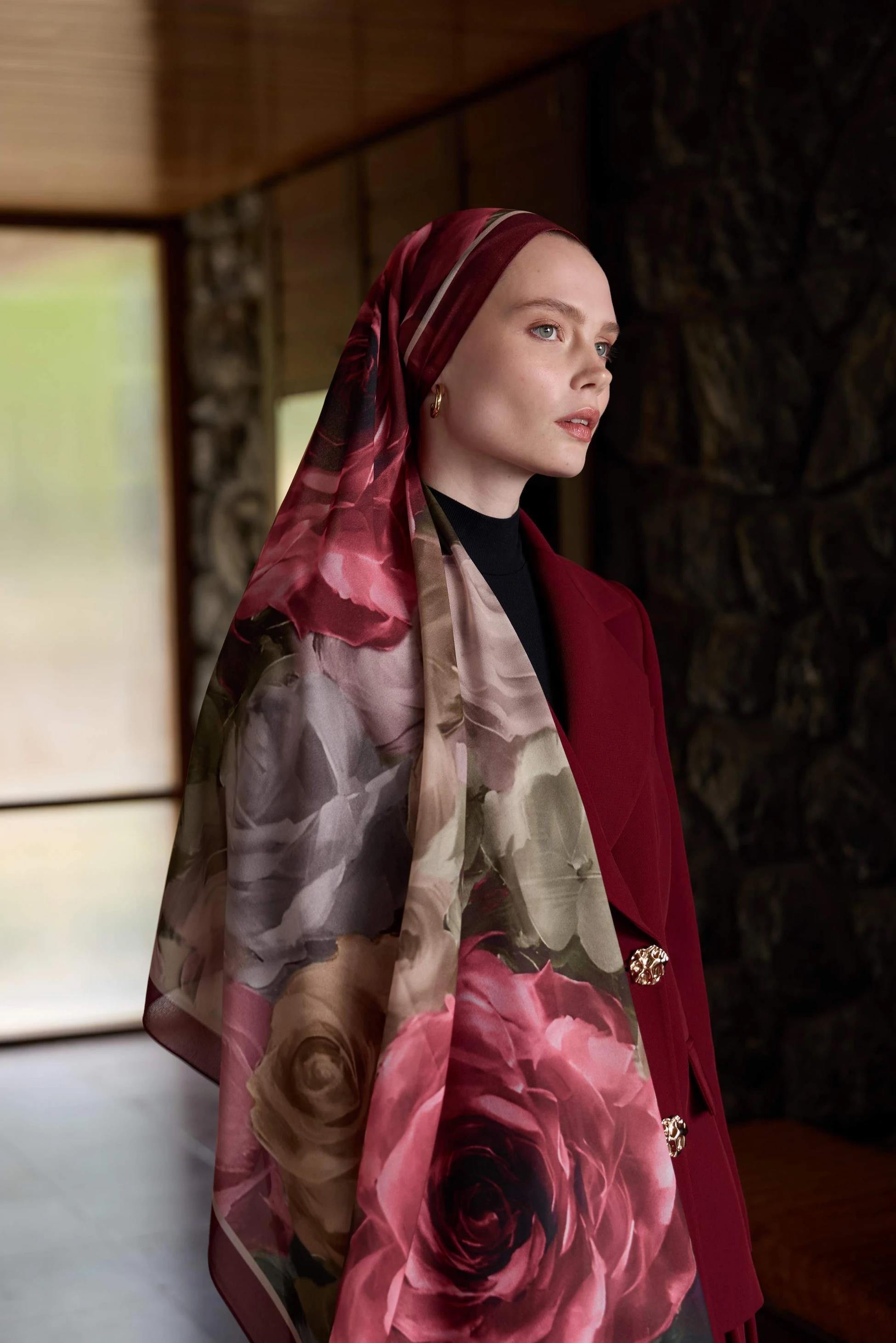 Winter Bloom Qupra Şal 30002