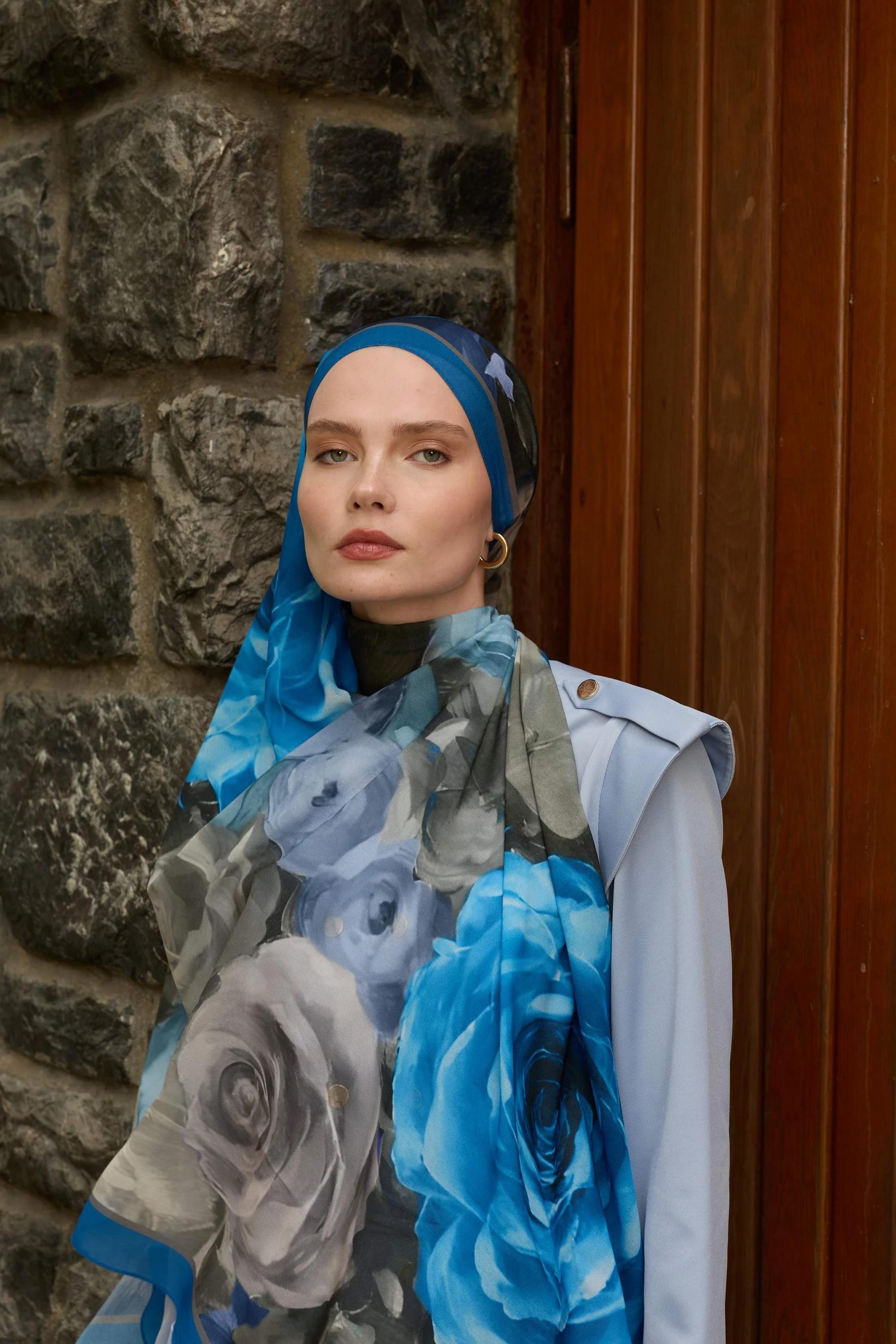Winter Bloom Qupra Şal 30002