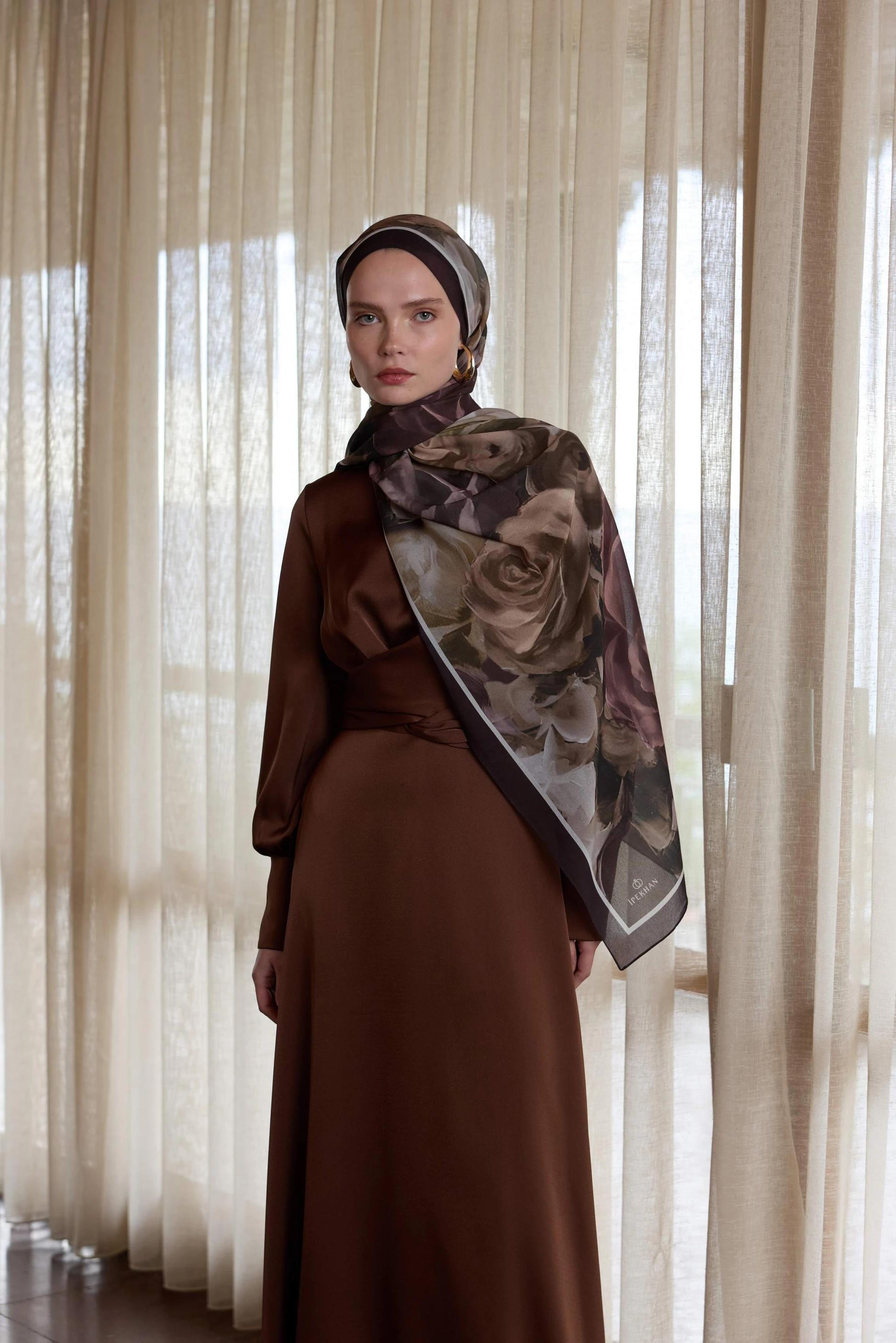Winter Bloom Qupra Şal 30002