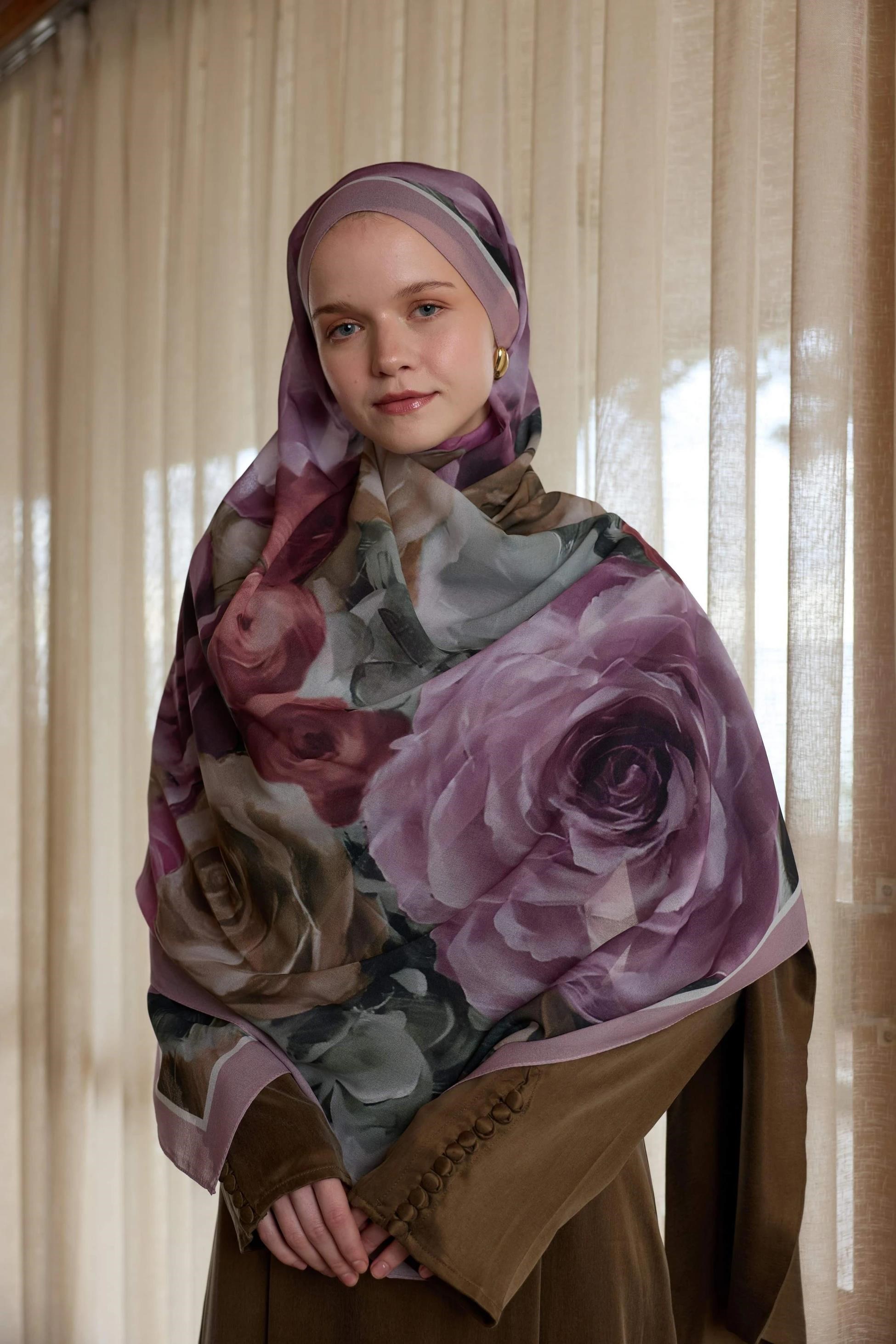 Winter Bloom Qupra Şal 30002
