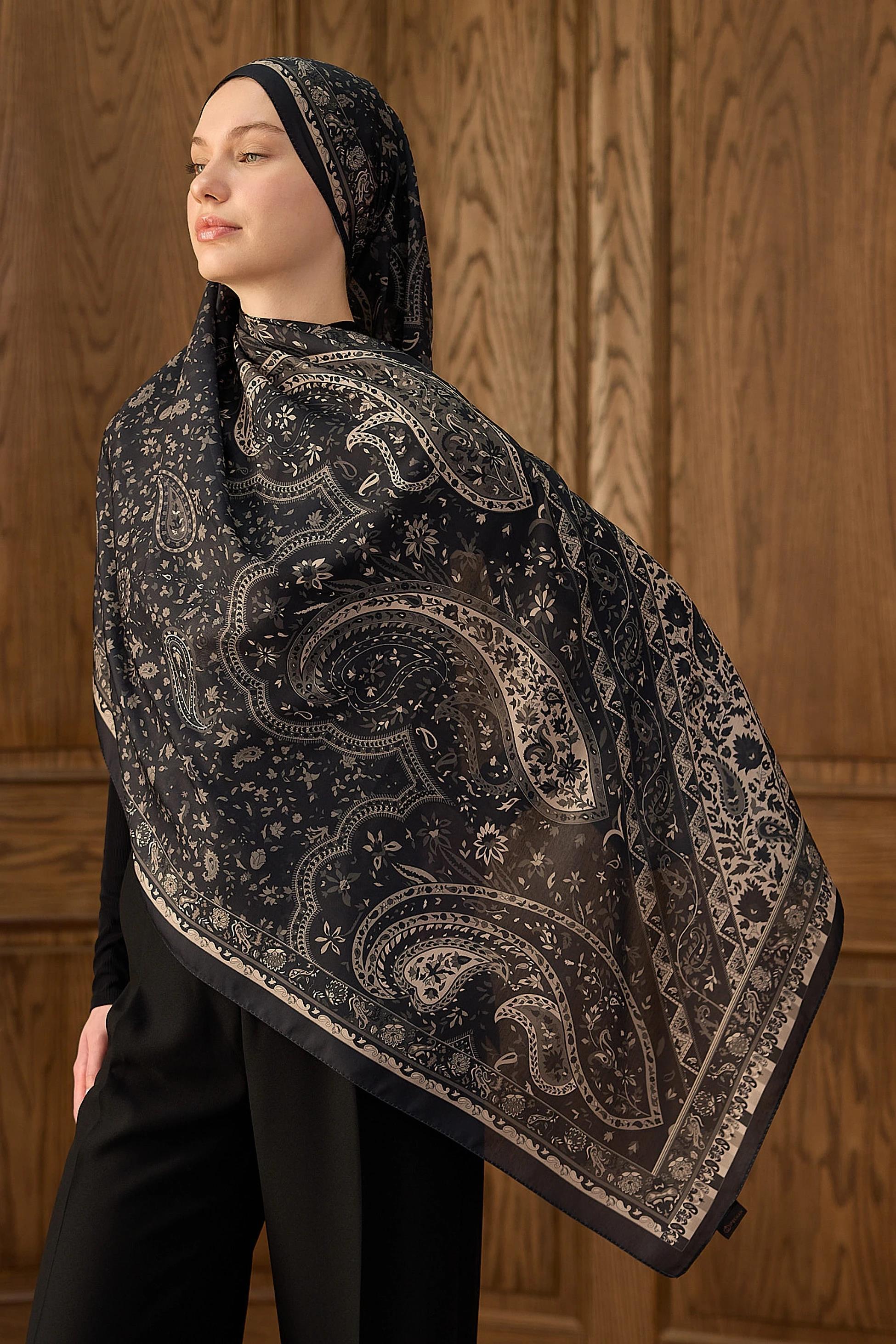 Winter Bloom Soft Şal 3070