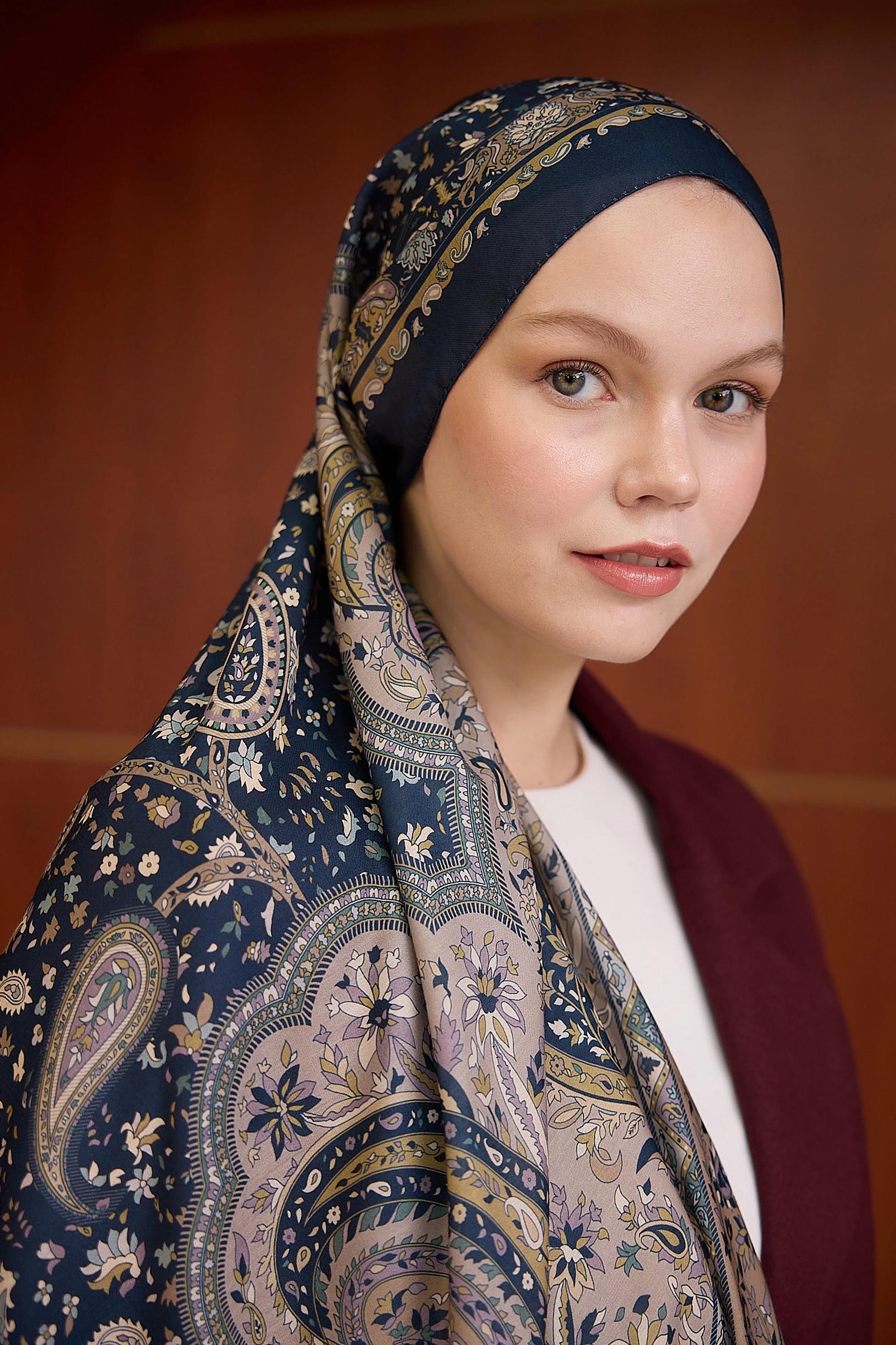 Winter Bloom Soft Şal 3070