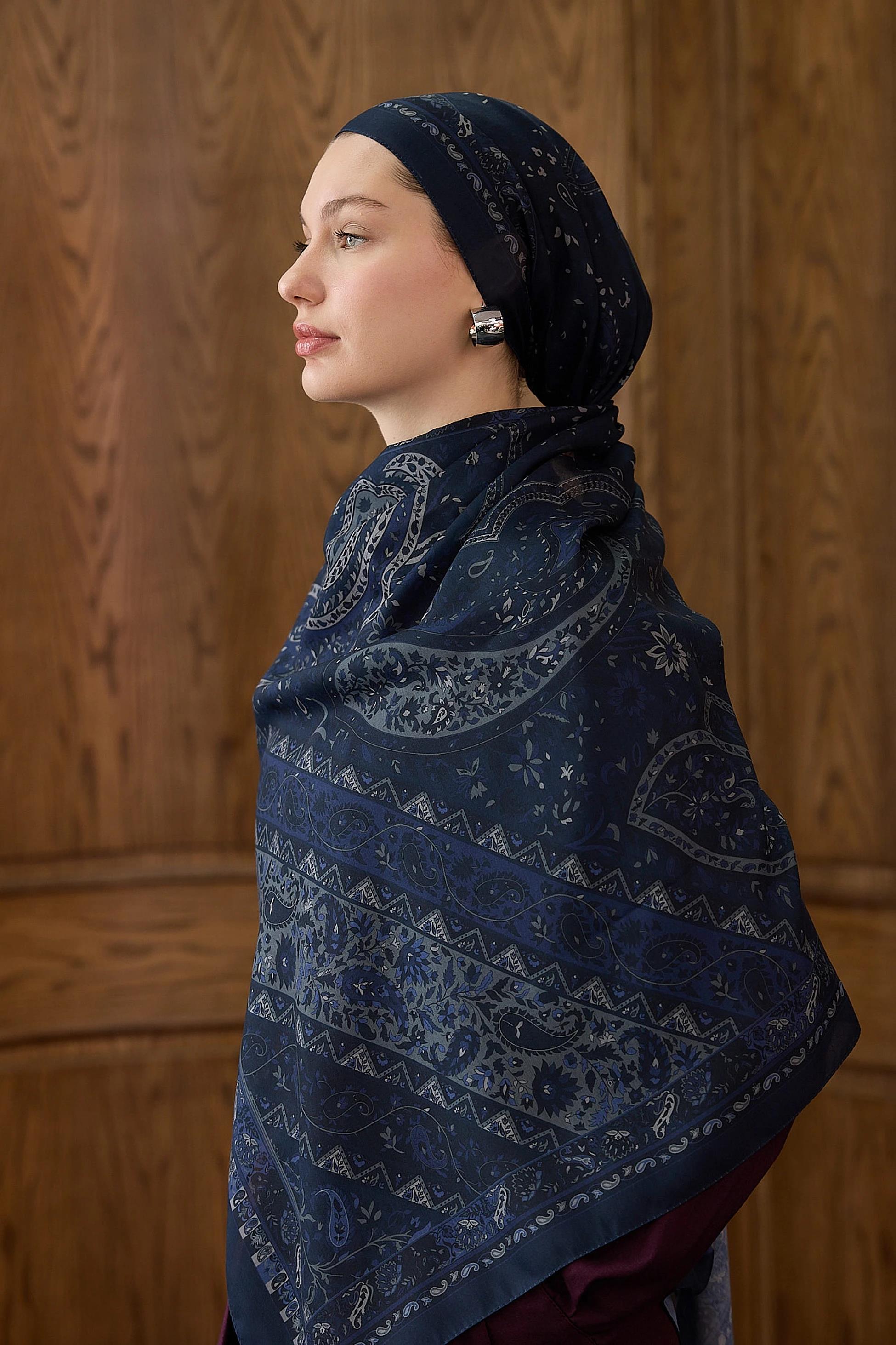Winter Bloom Soft Şal 3070