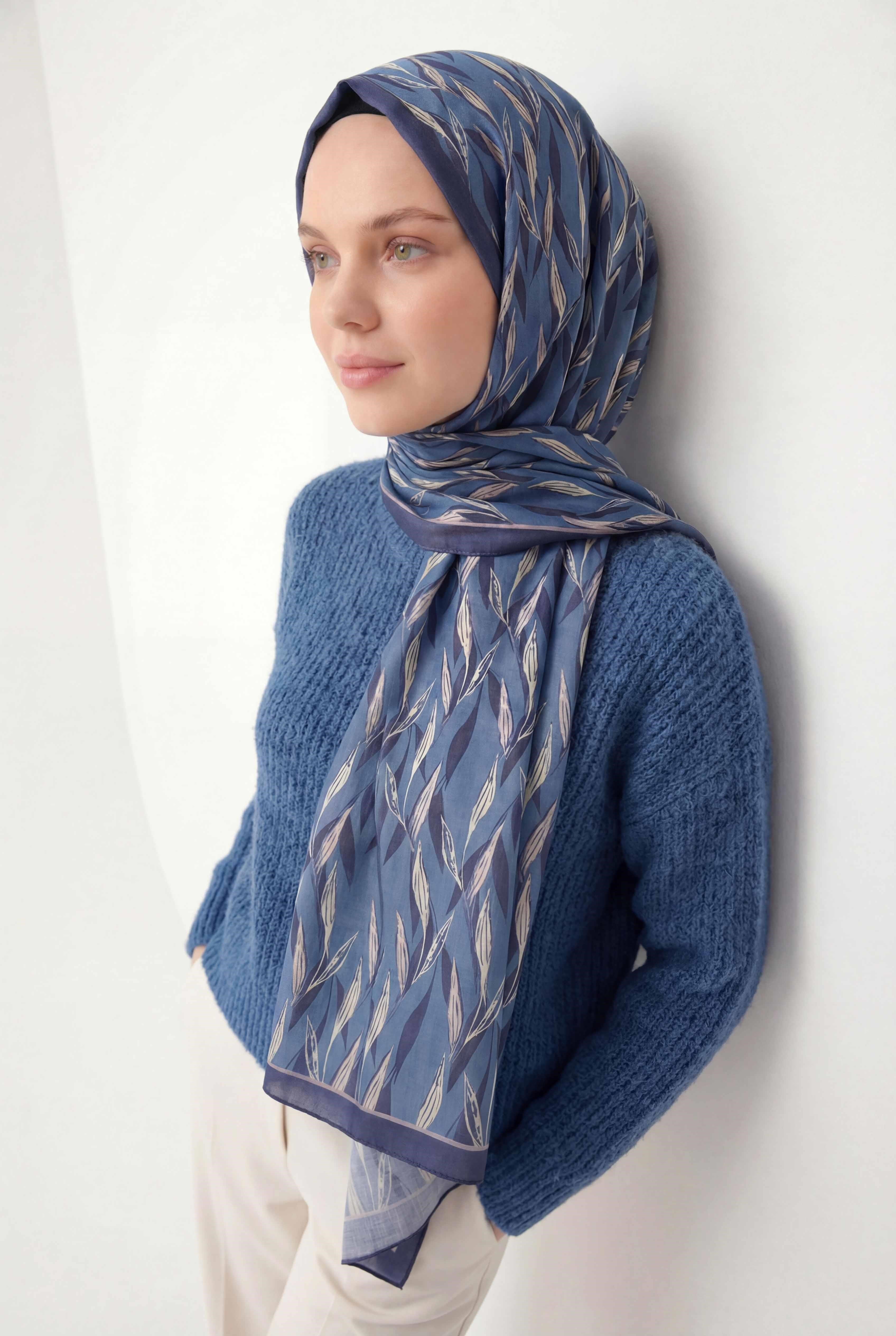 Yaprak Desen İndigo 75X195 Soft Şal