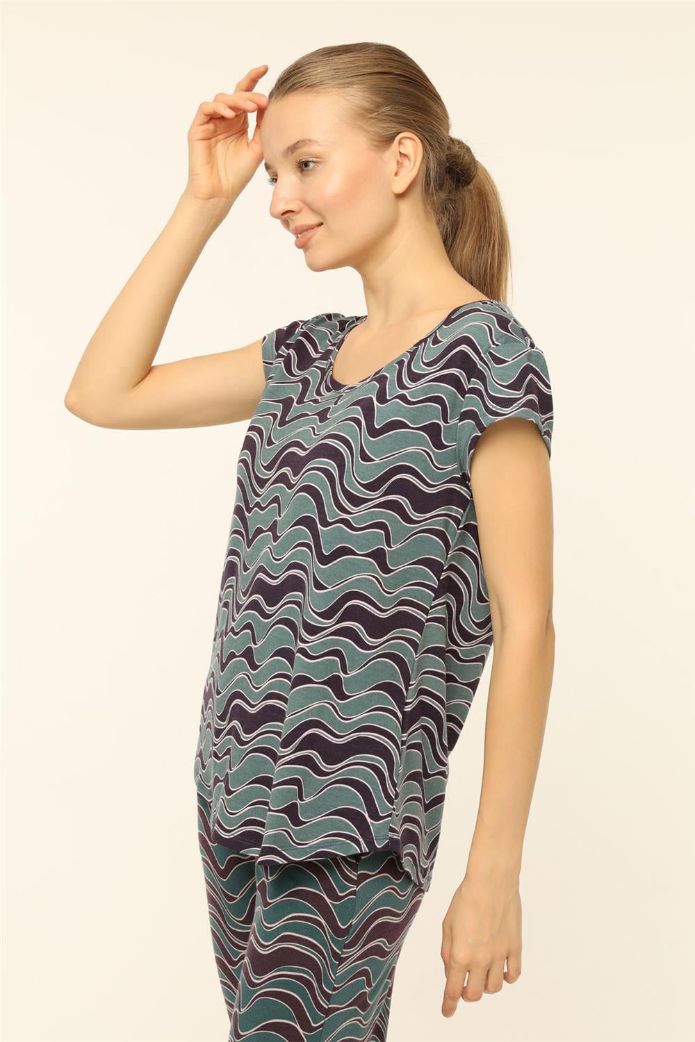 Dalgalı Desenli Tshirt