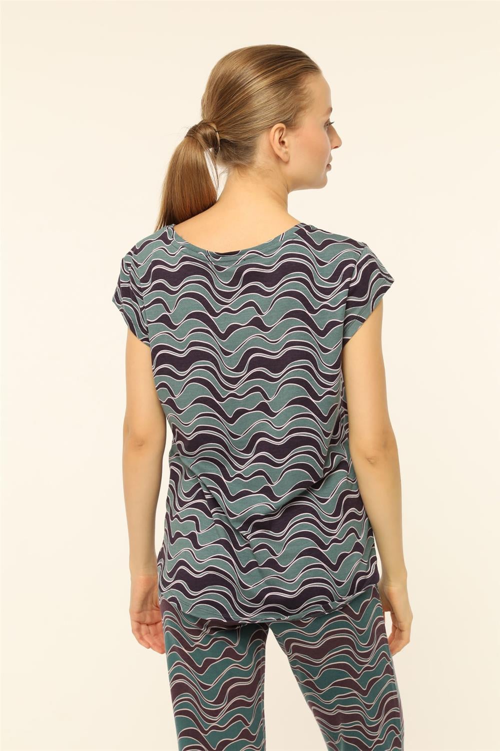 Dalgalı Desenli Tshirt