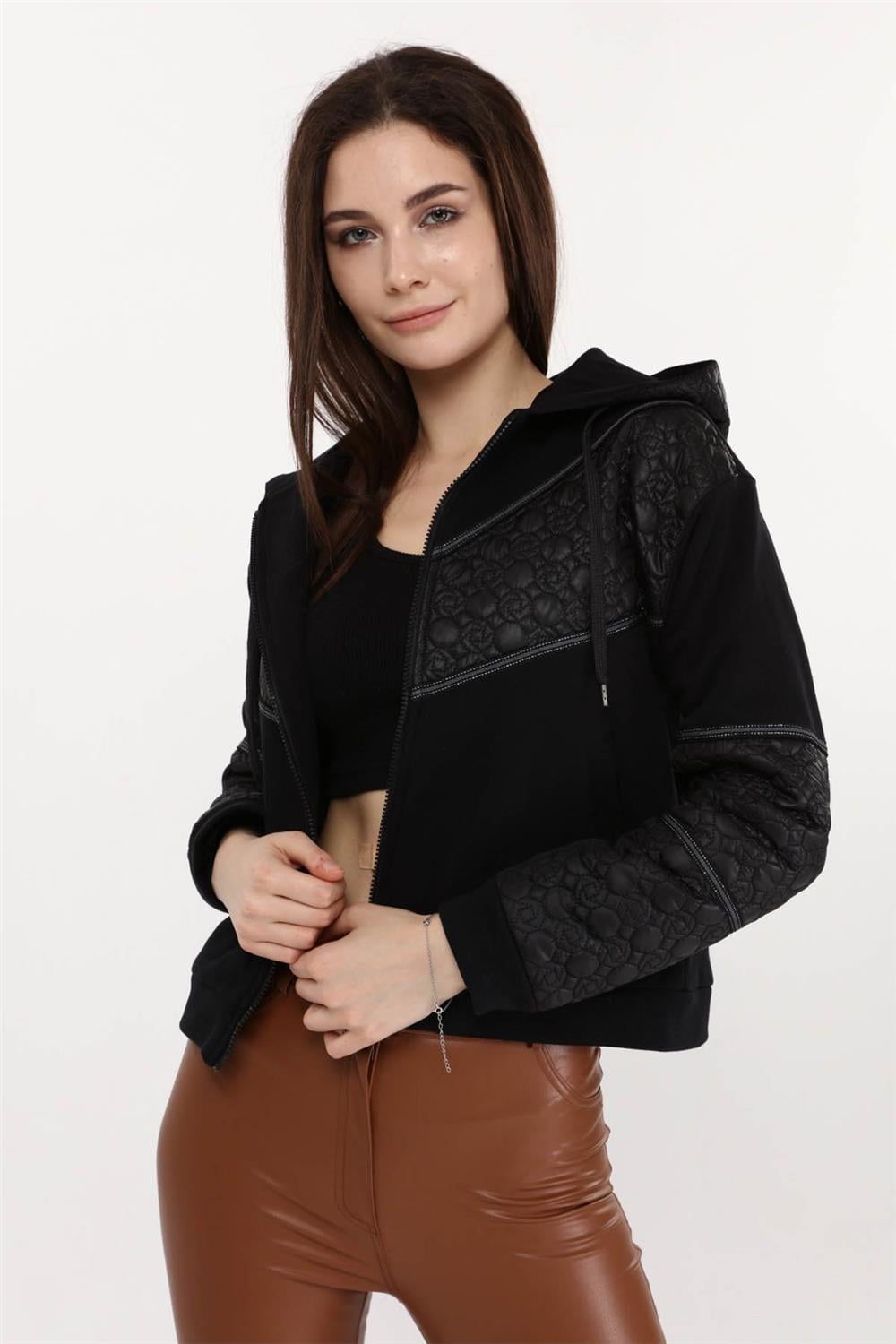 Kapitoneli Sweat
