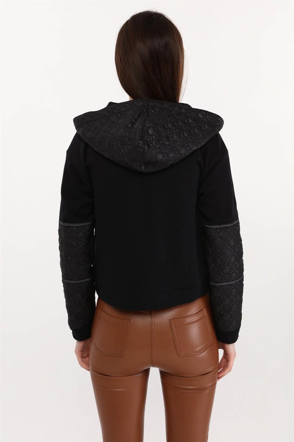 Kapitoneli Sweat
