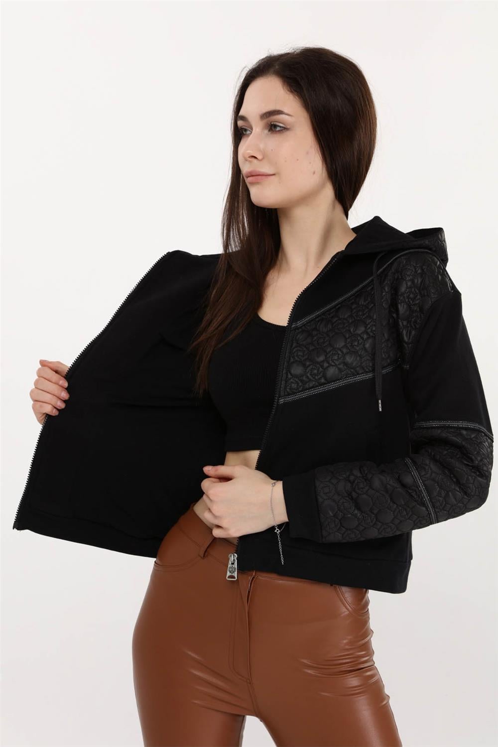 Kapitoneli Sweat