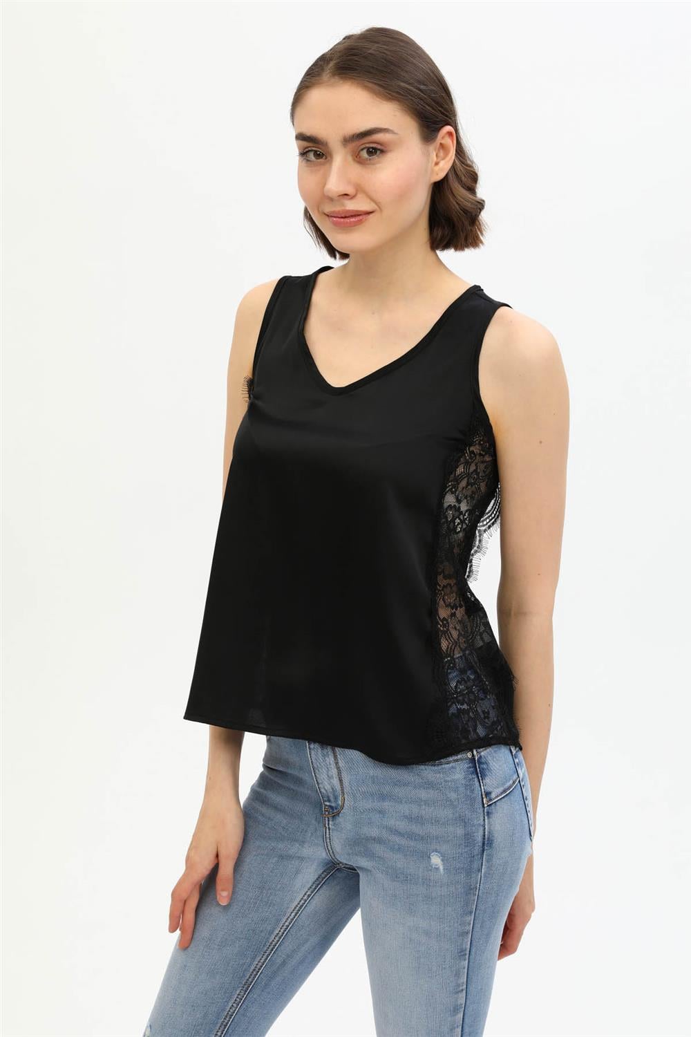 Yanı Dantelli Top