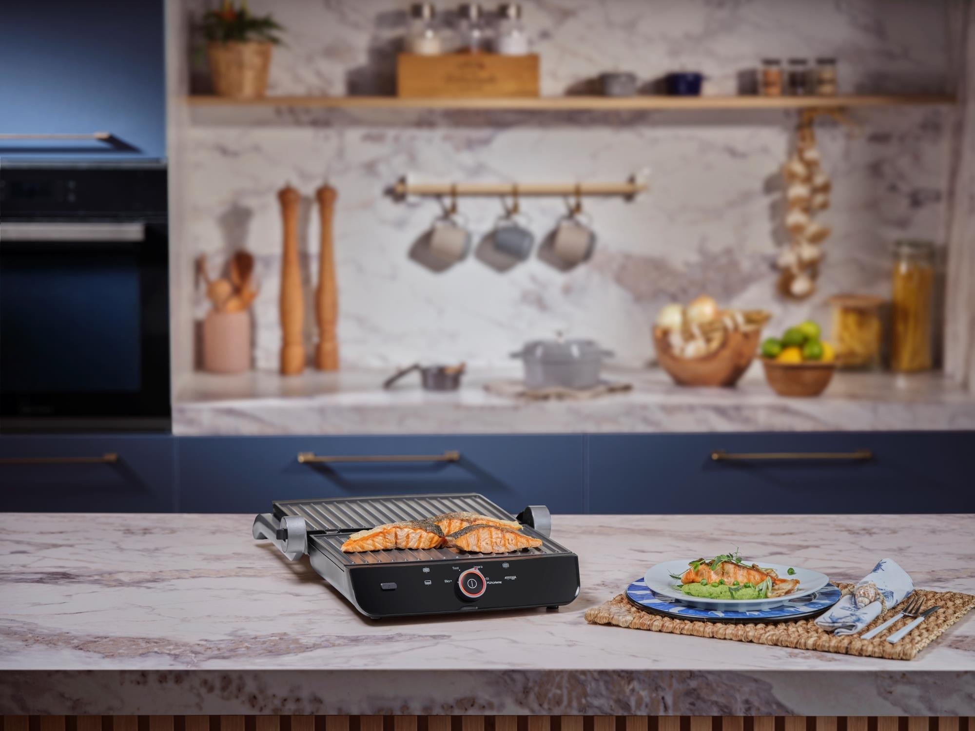 CG 8040 Grundig Dark Inox Tost Makinesi