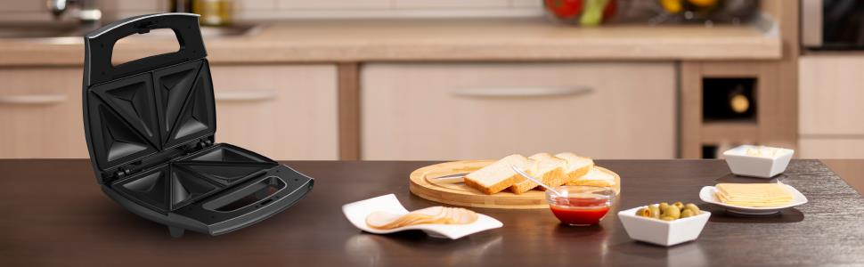 SWM 2940 Grundig Siyah Üçgen Tost Makinesi