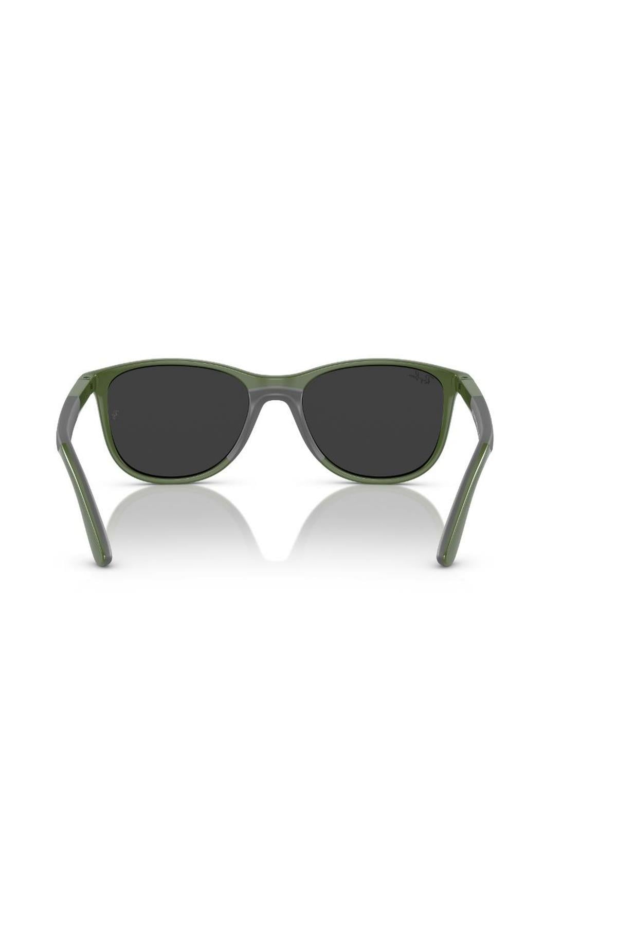 Ray-Ban Çocuk Güneş Gözlüğü